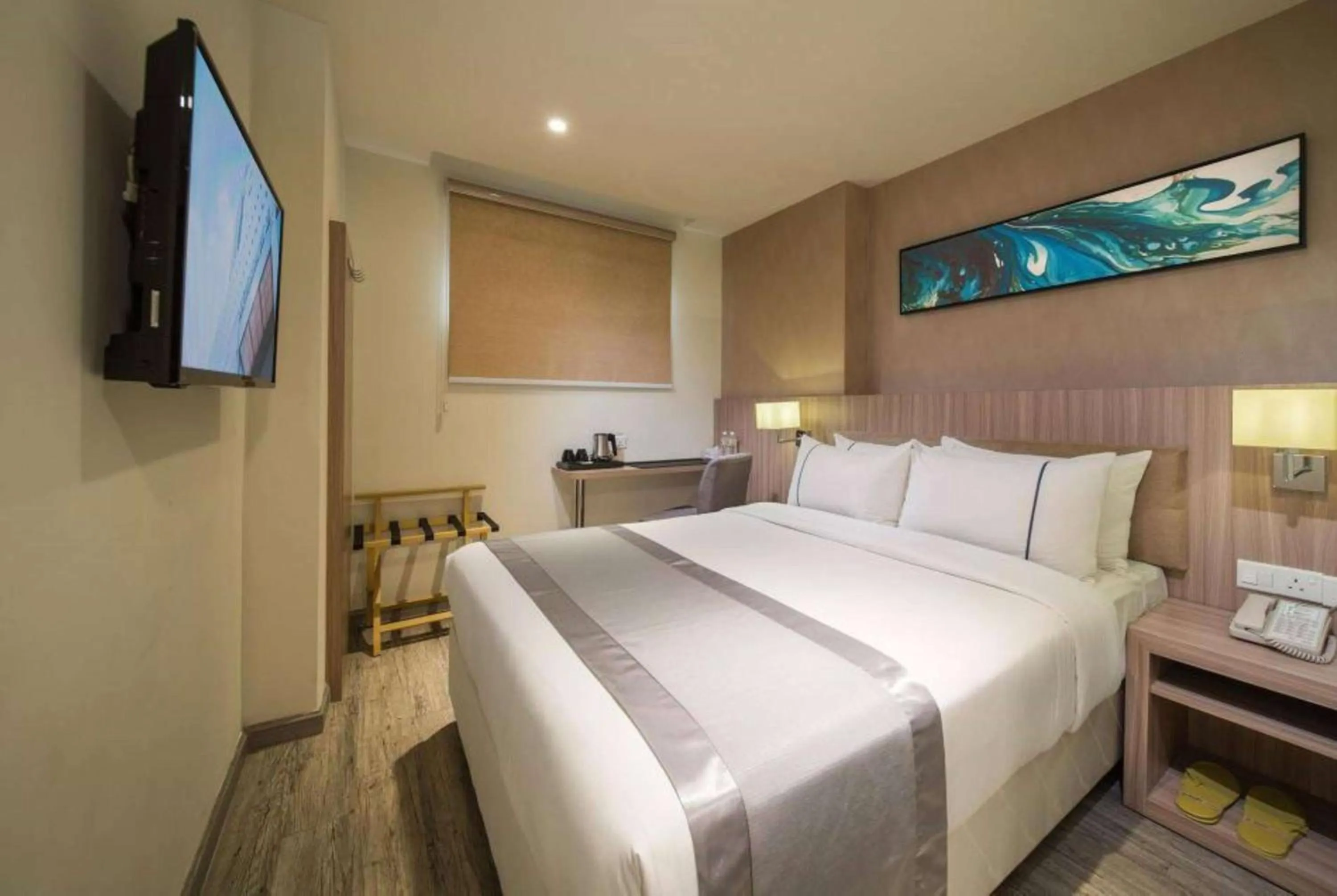 Photo of the whole room, Bed in Ramada Encore by Wyndham Chinatown Kuala Lumpur