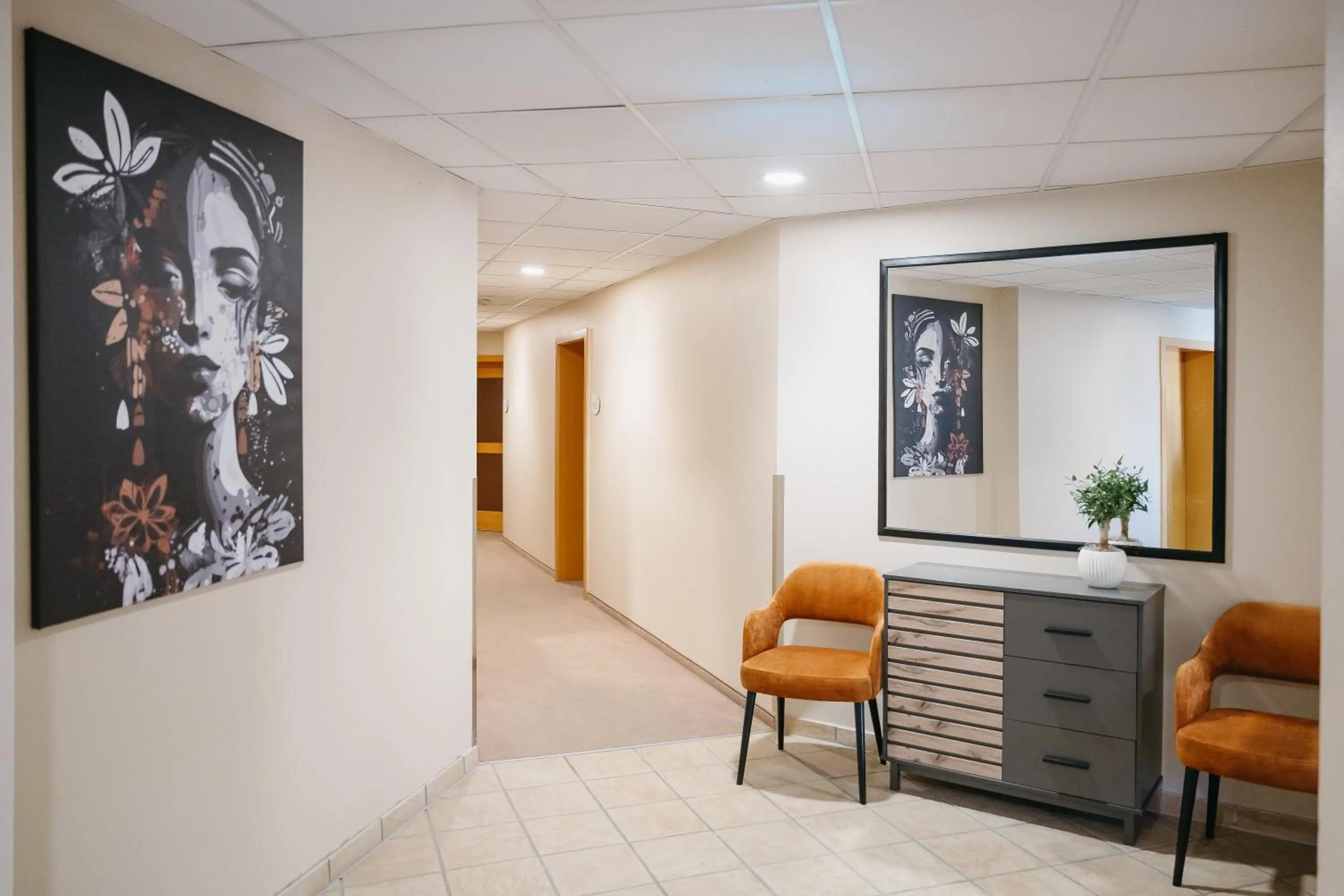 Seating area in Hotel Albizia