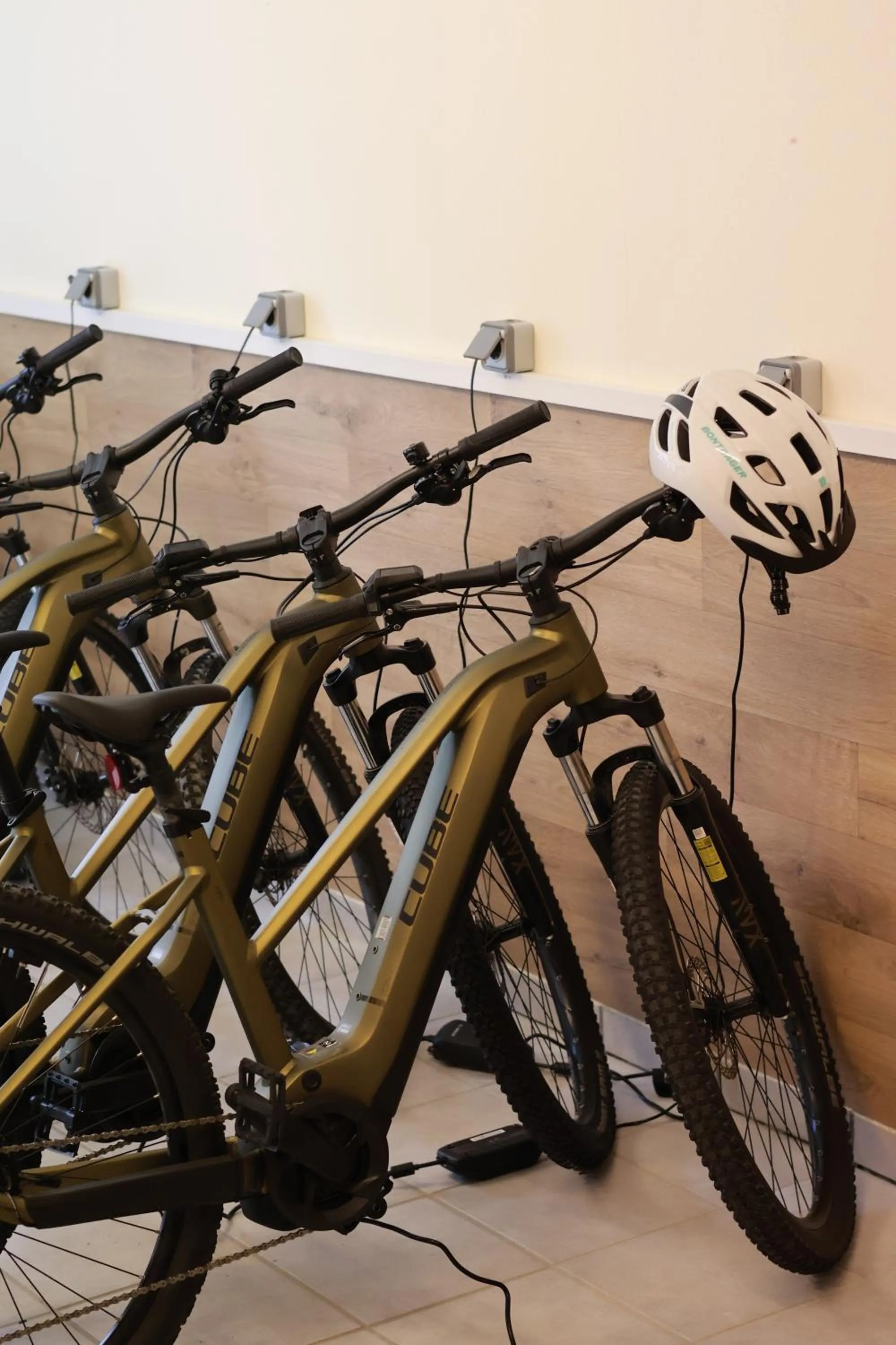 Cycling in Hotel Albizia