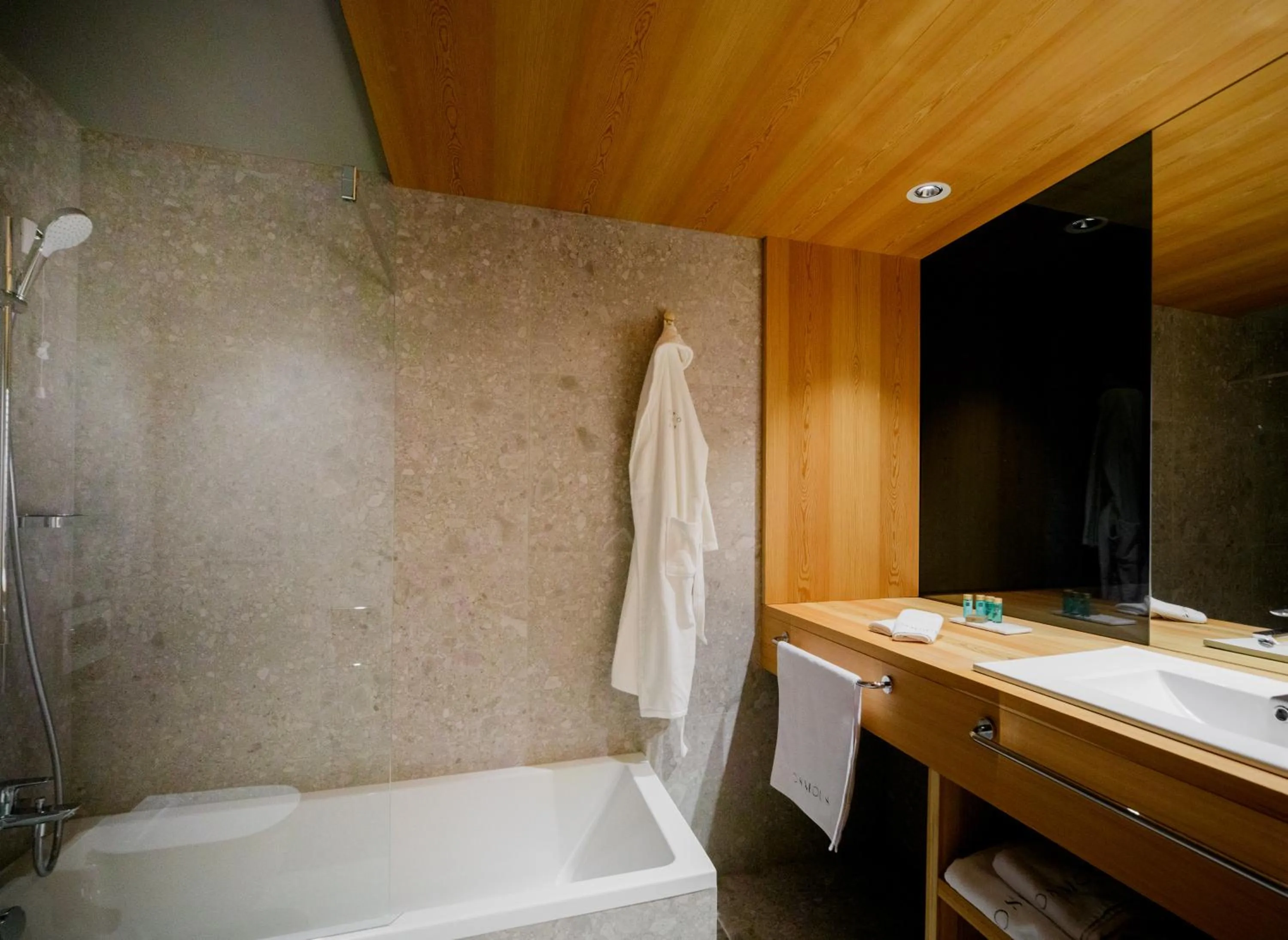 Bathroom in Hotel Osmolis