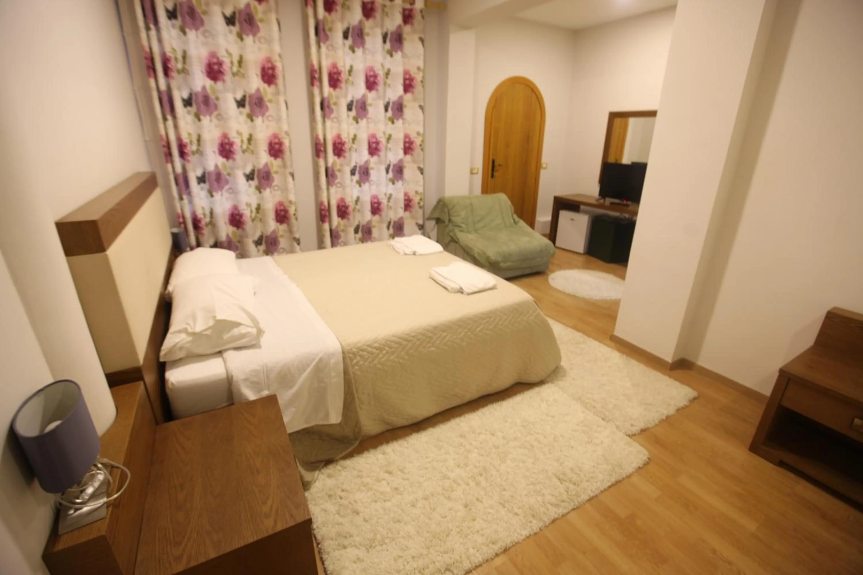 Photo of the whole room in Hotel Sofo