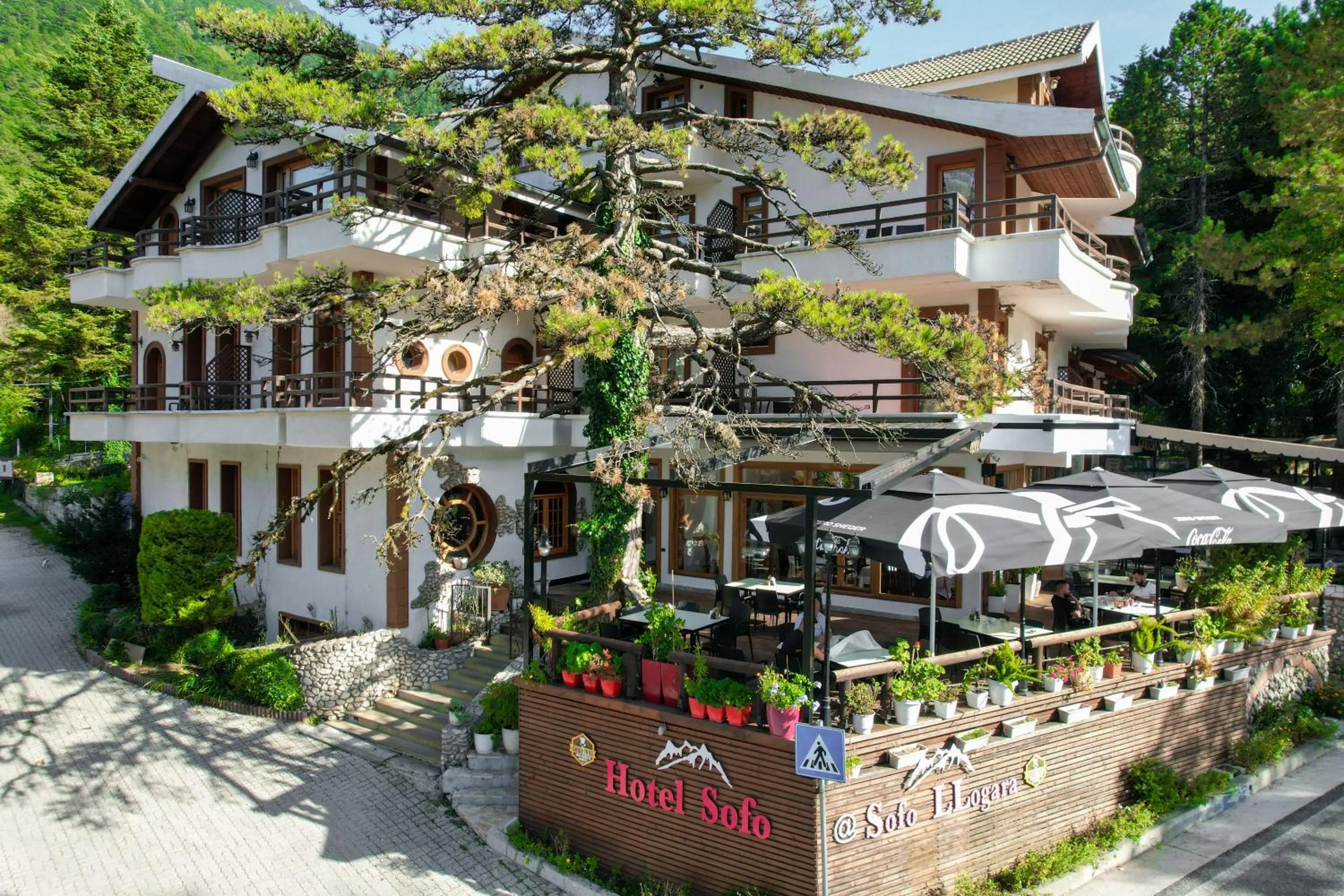 Property building in Hotel Sofo