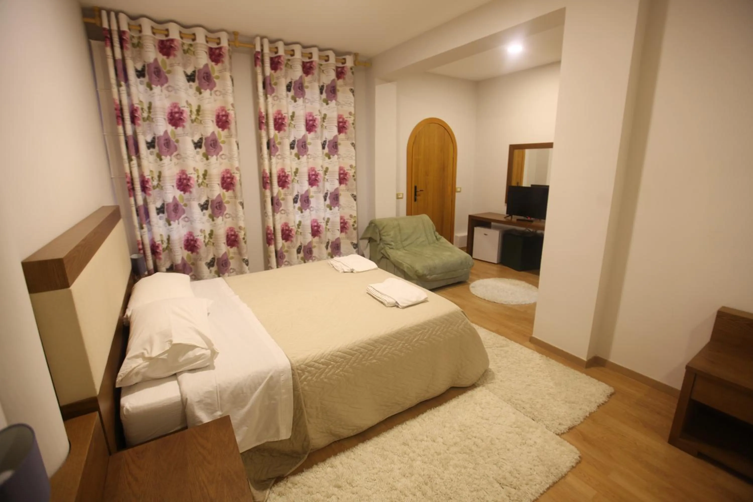 Photo of the whole room in Hotel Sofo