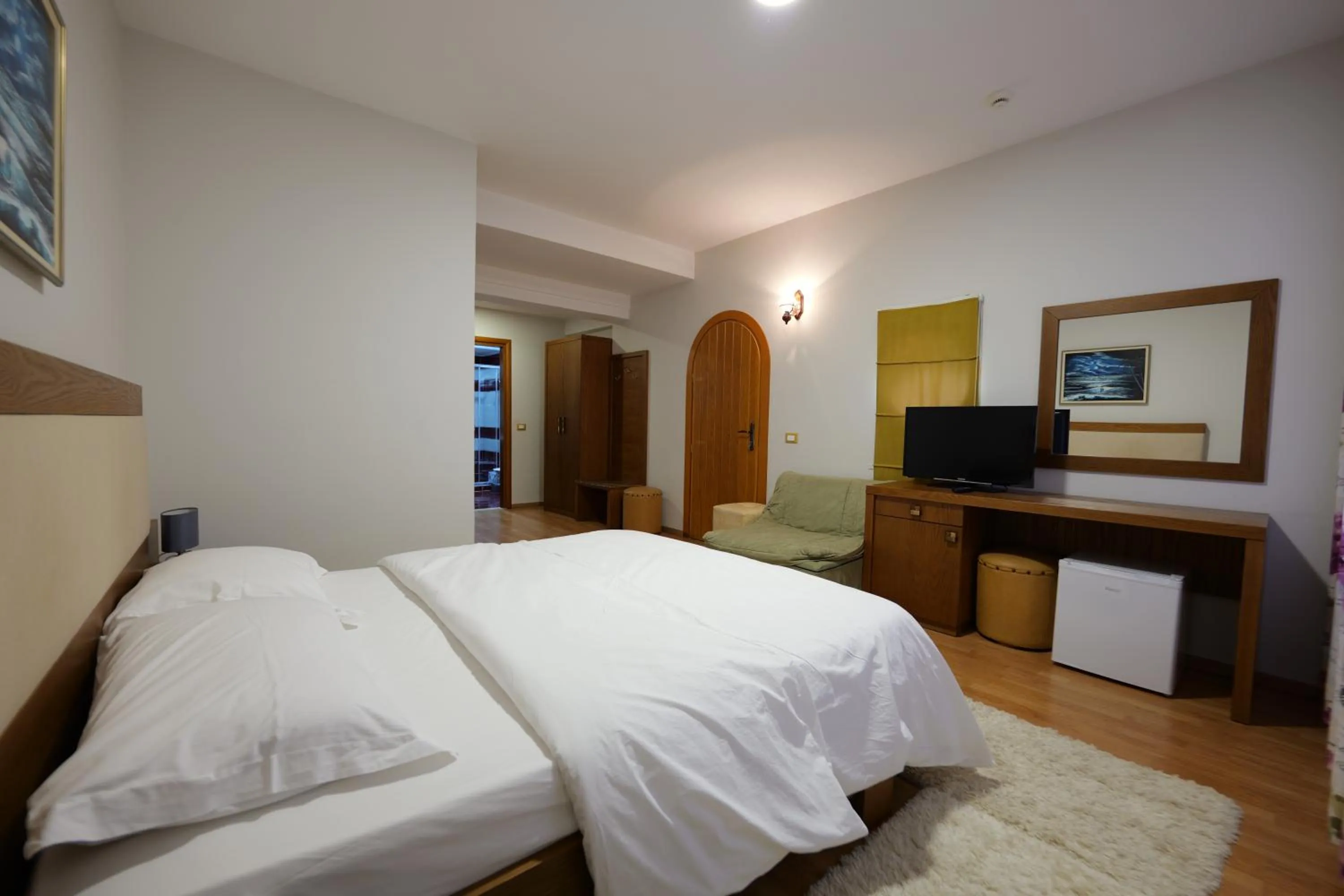 TV and multimedia in Hotel Sofo