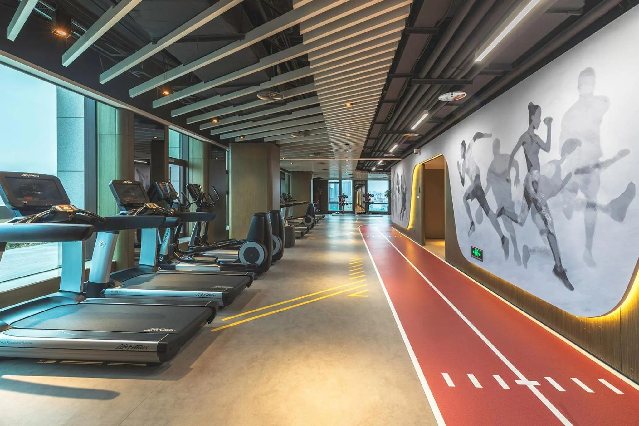 Fitness centre/facilities in HUALUXE Beijing Xinan