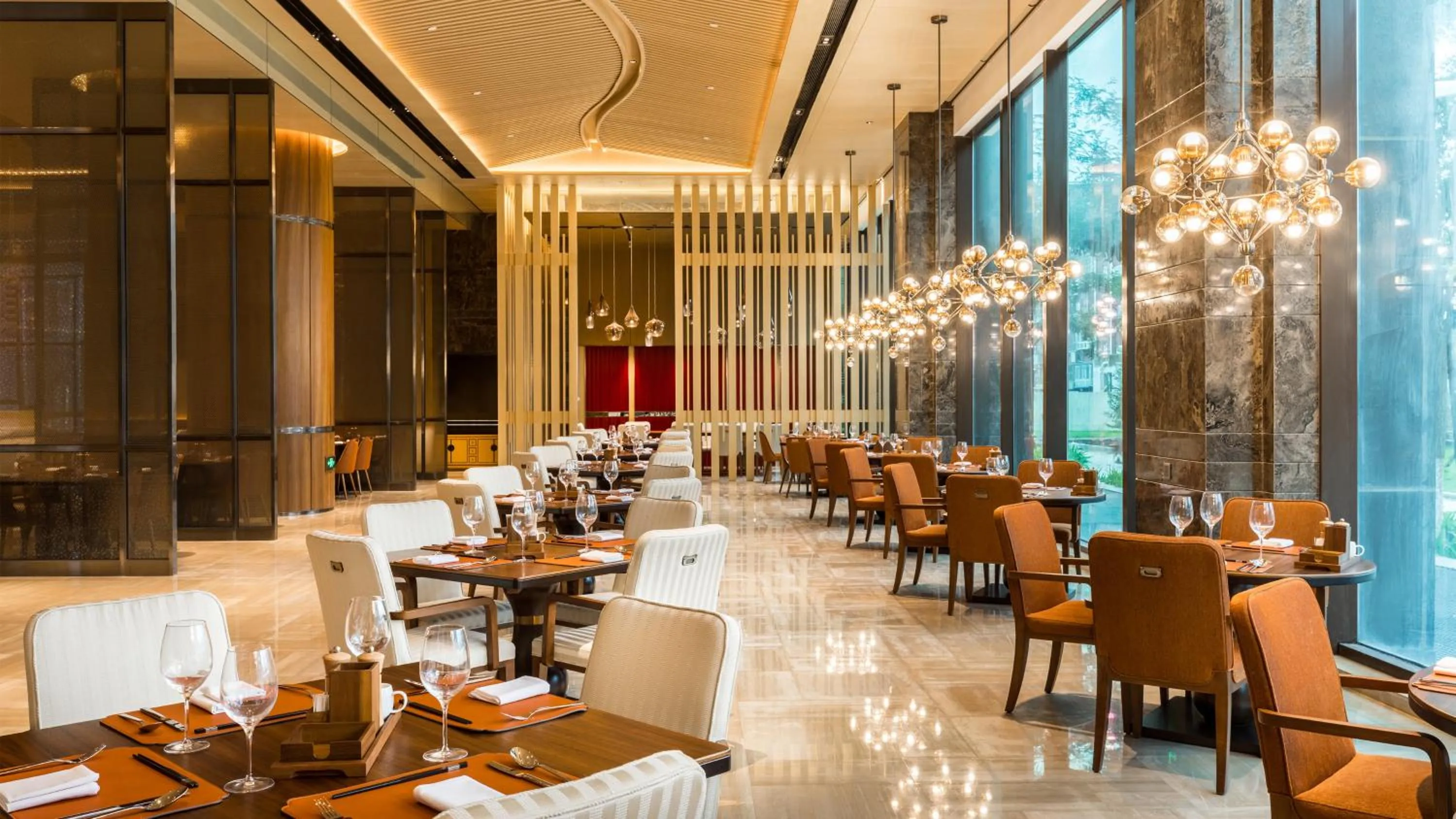 Restaurant/places to eat in HUALUXE Beijing Xinan