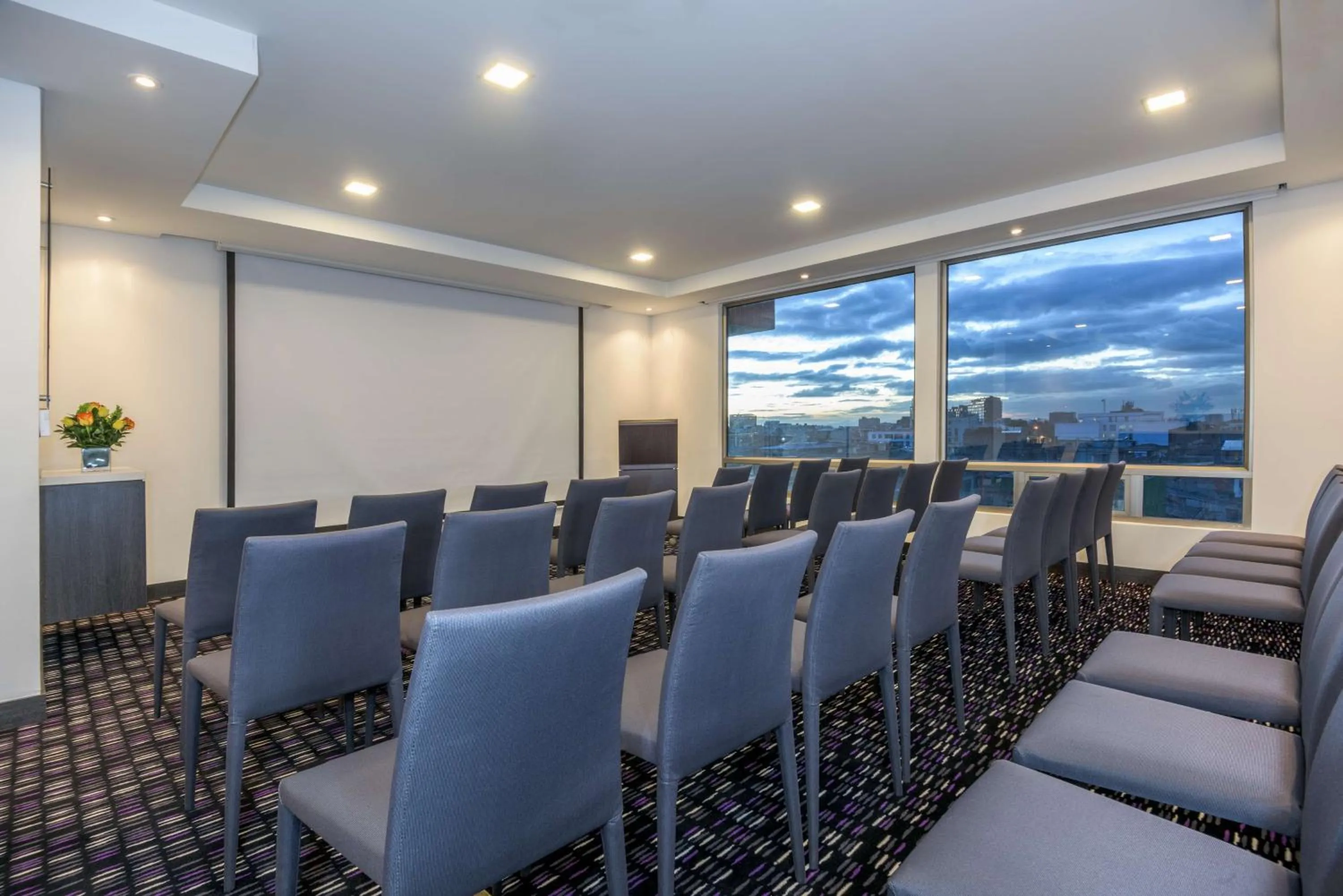Meeting/conference room in NH Bogota Urban 26 Royal
