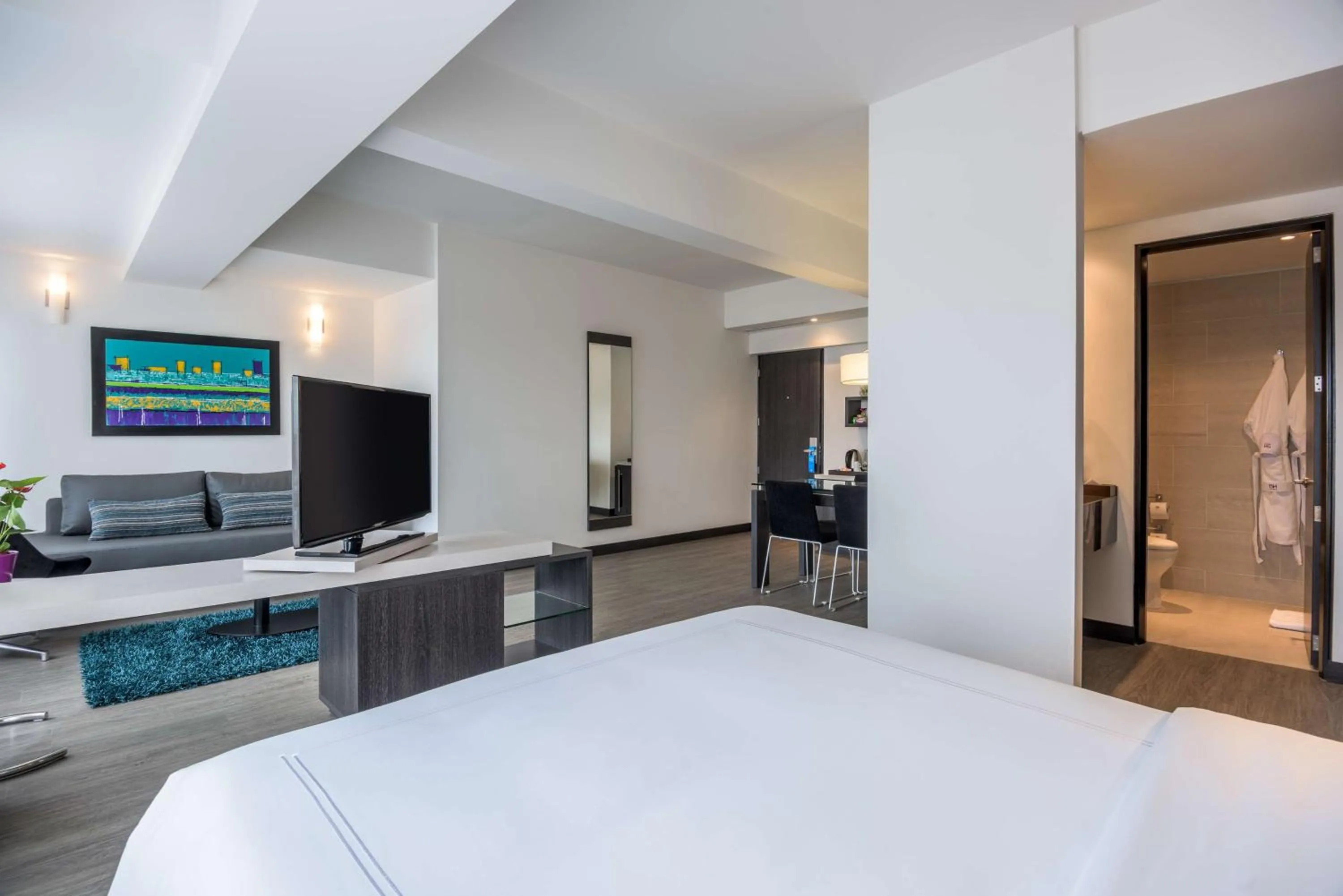 Bedroom, Bed in NH Bogota Urban 26 Royal