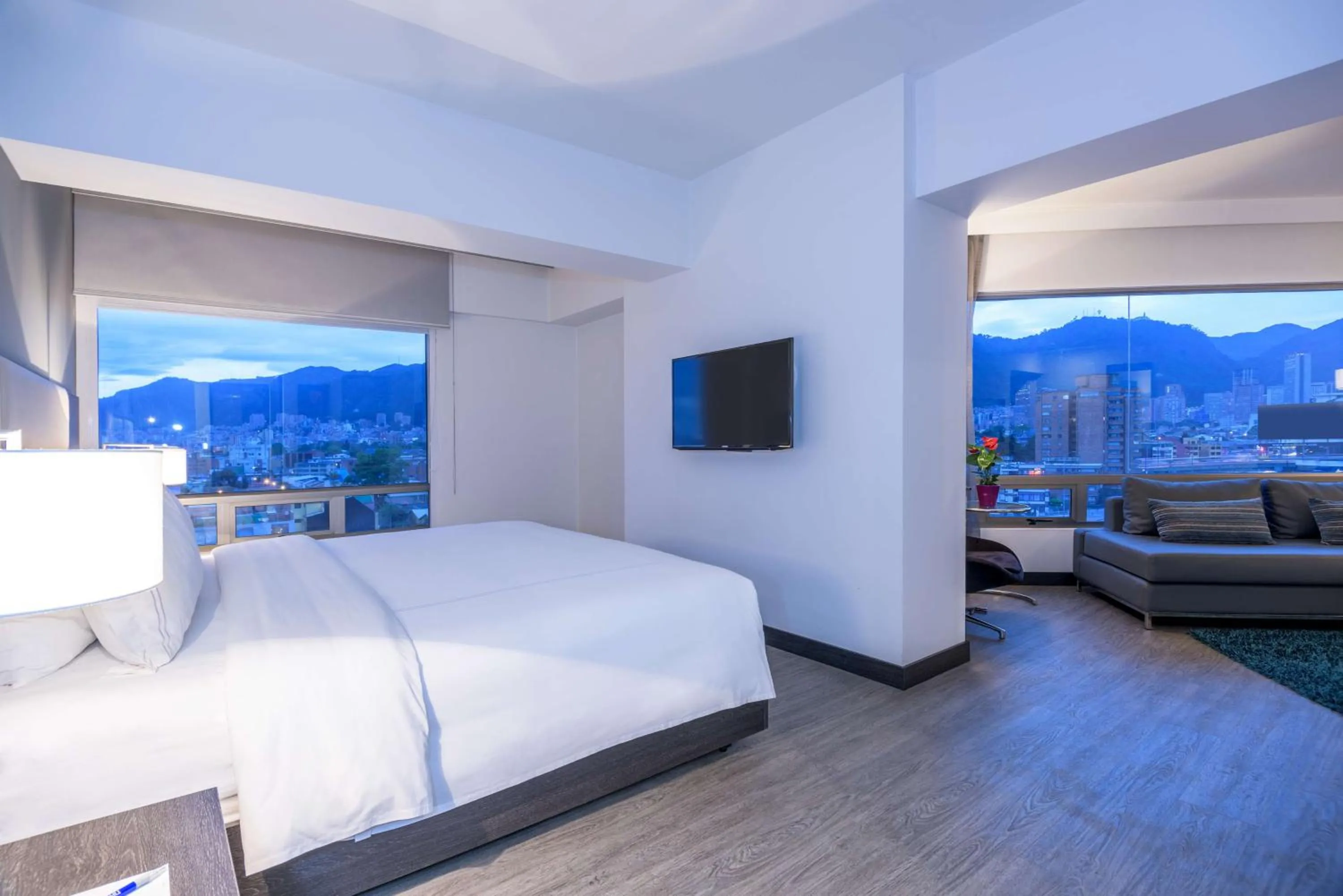 Photo of the whole room, Bed in NH Bogota Urban 26 Royal