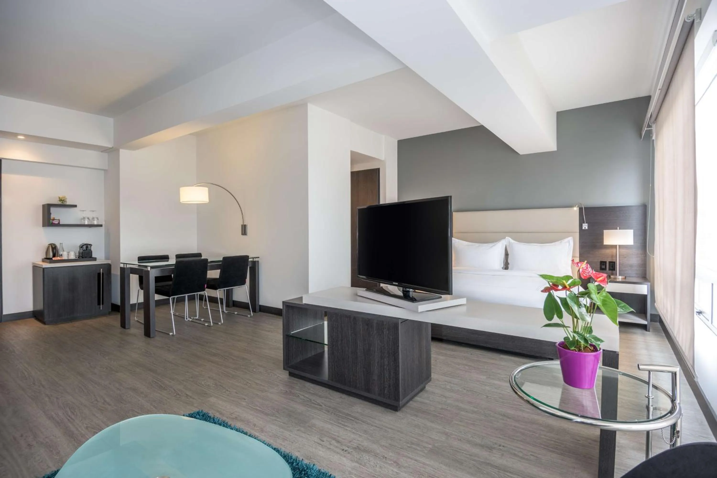 Bedroom, Bed in NH Bogota Urban 26 Royal