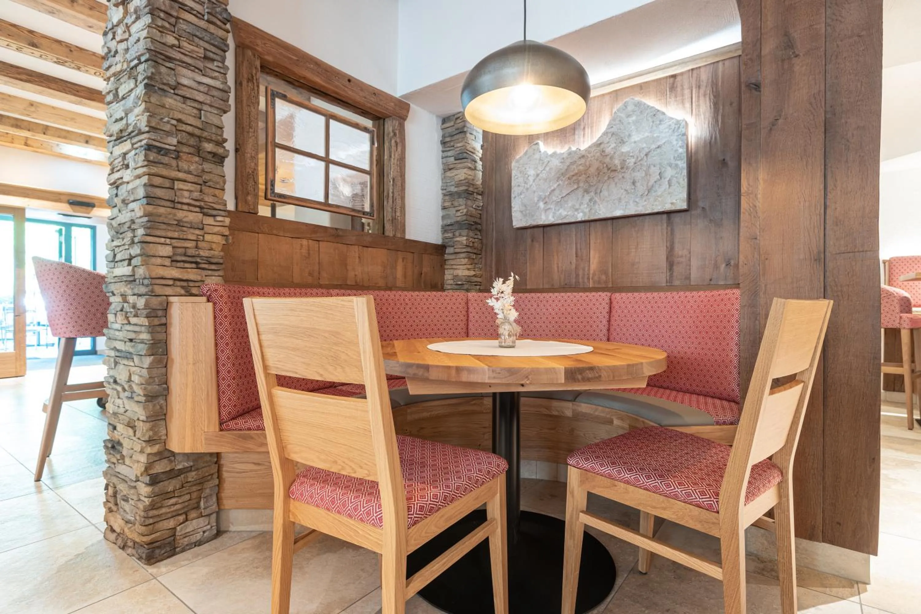 Restaurant/places to eat in Hotel Untersberg