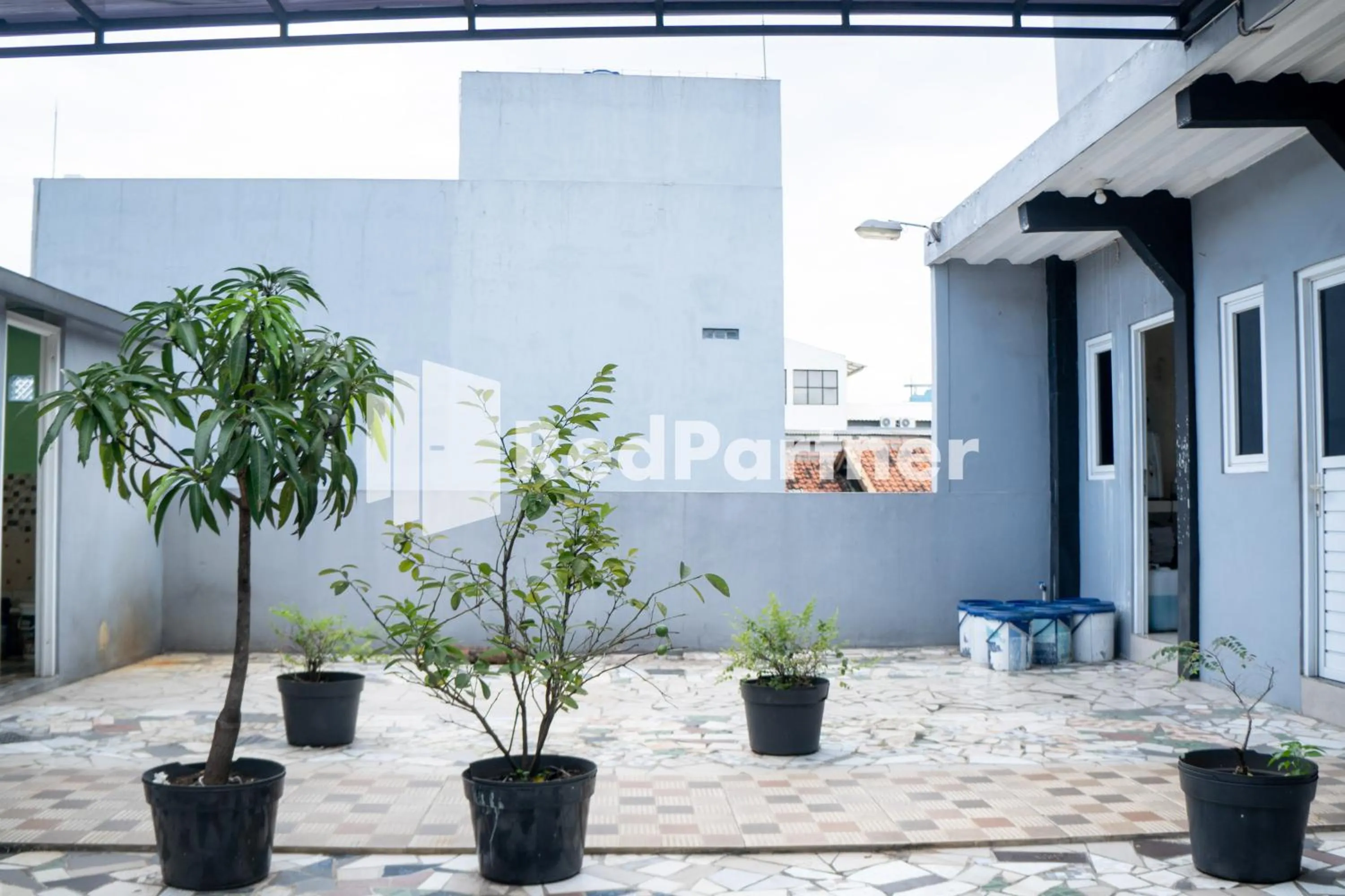 Jabrix Hotel Mitra RedDoorz