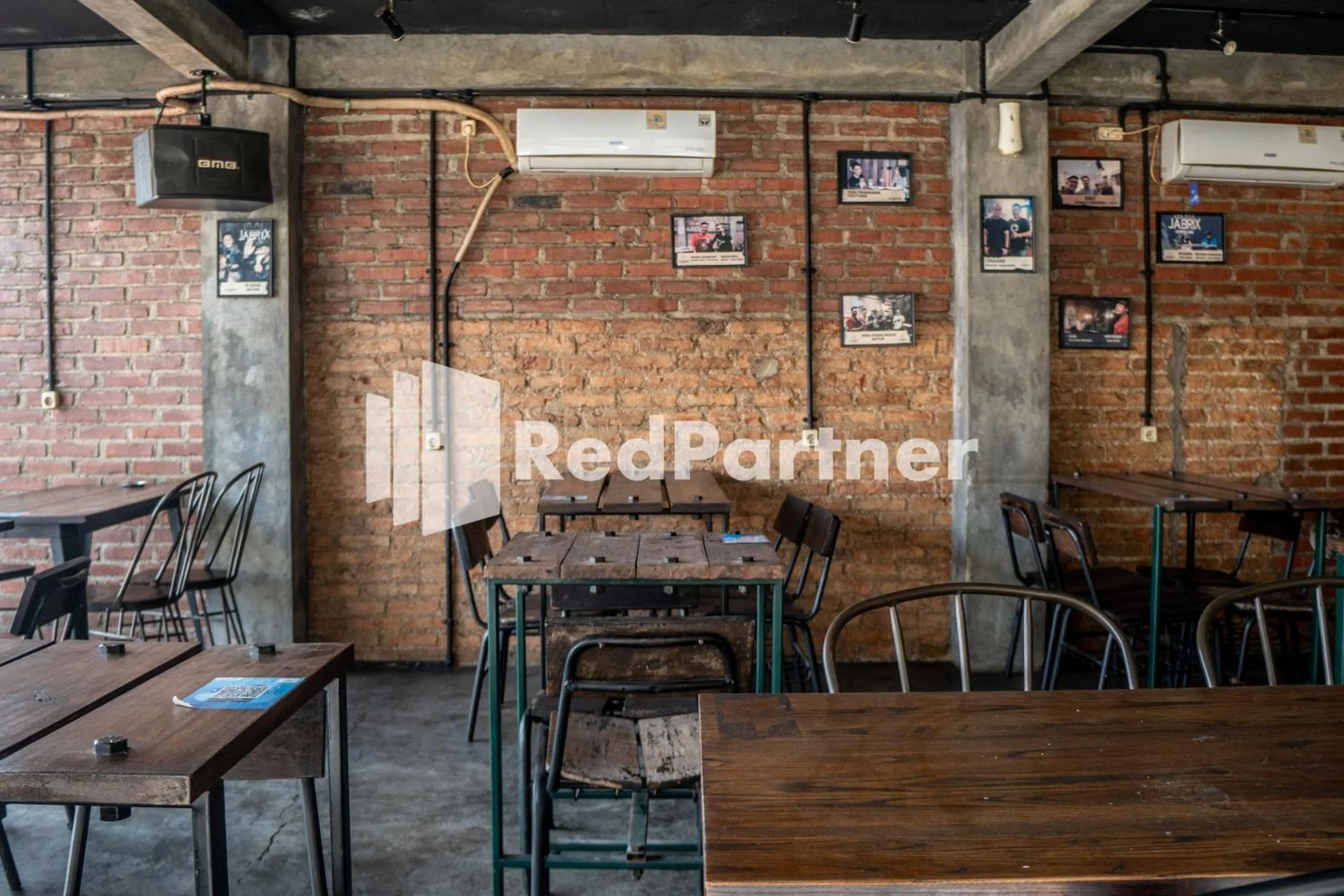 Jabrix Hotel Mitra RedDoorz