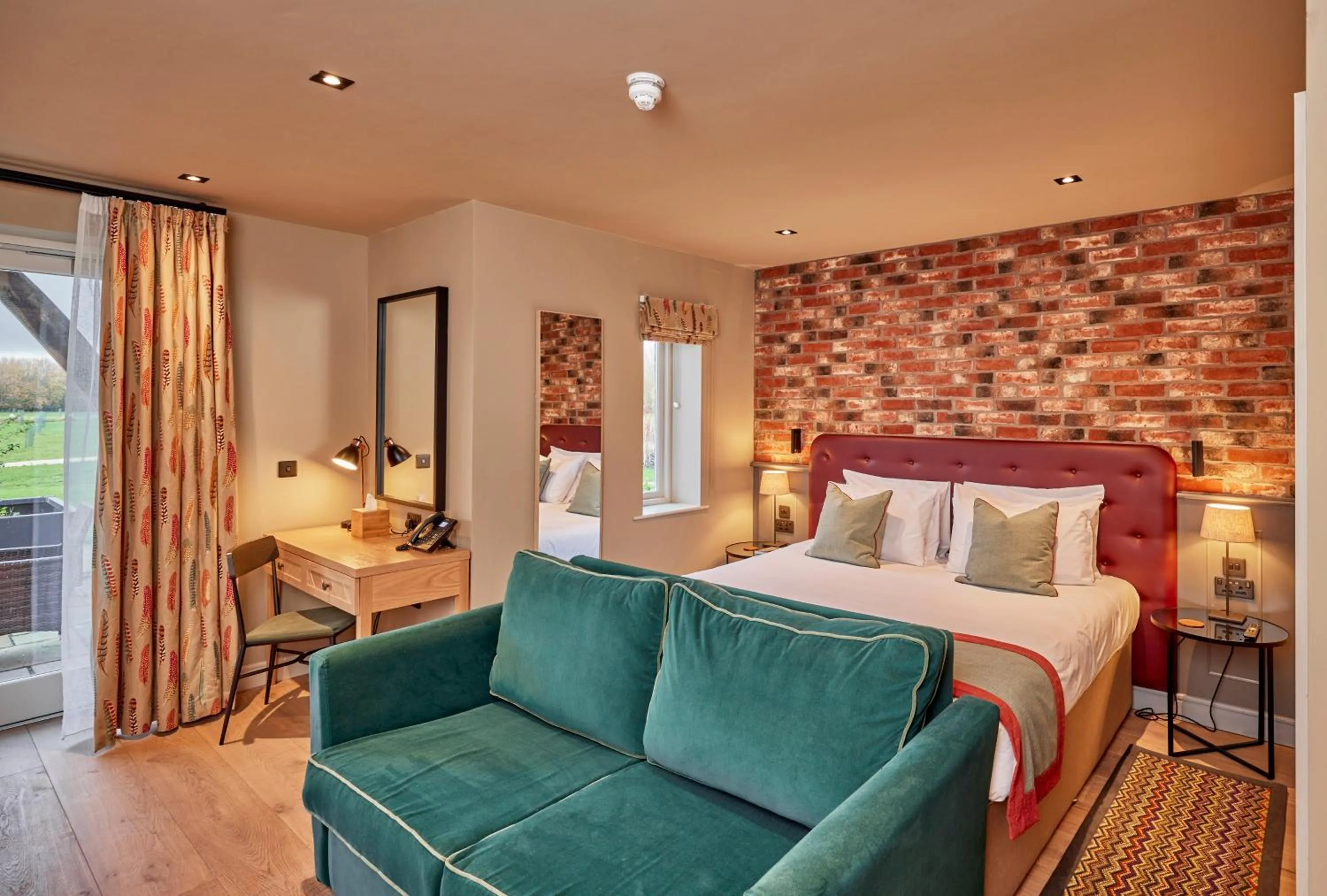 Bedroom, Bed in Sandburn Hall