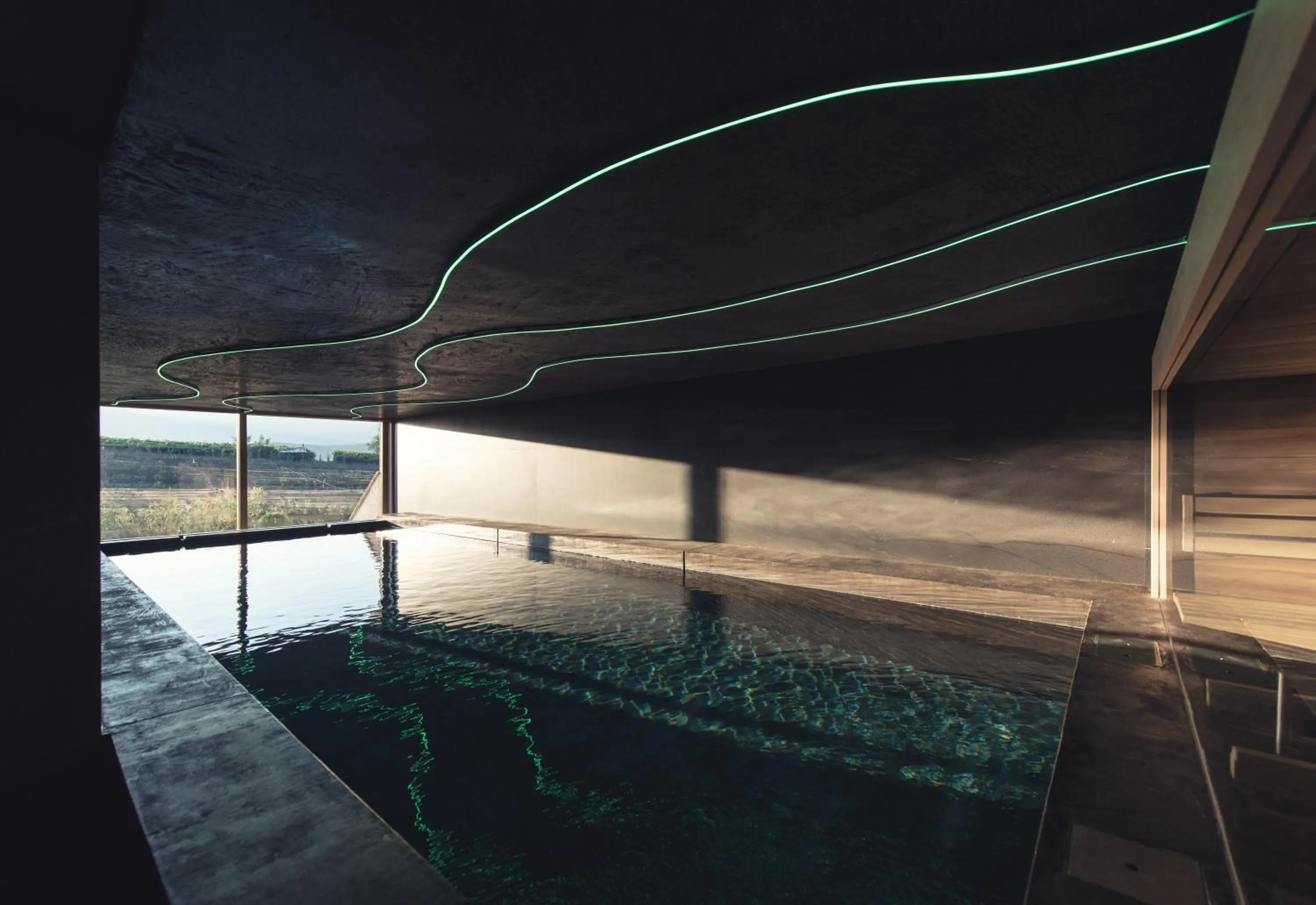 Swimming pool in Das Wanda