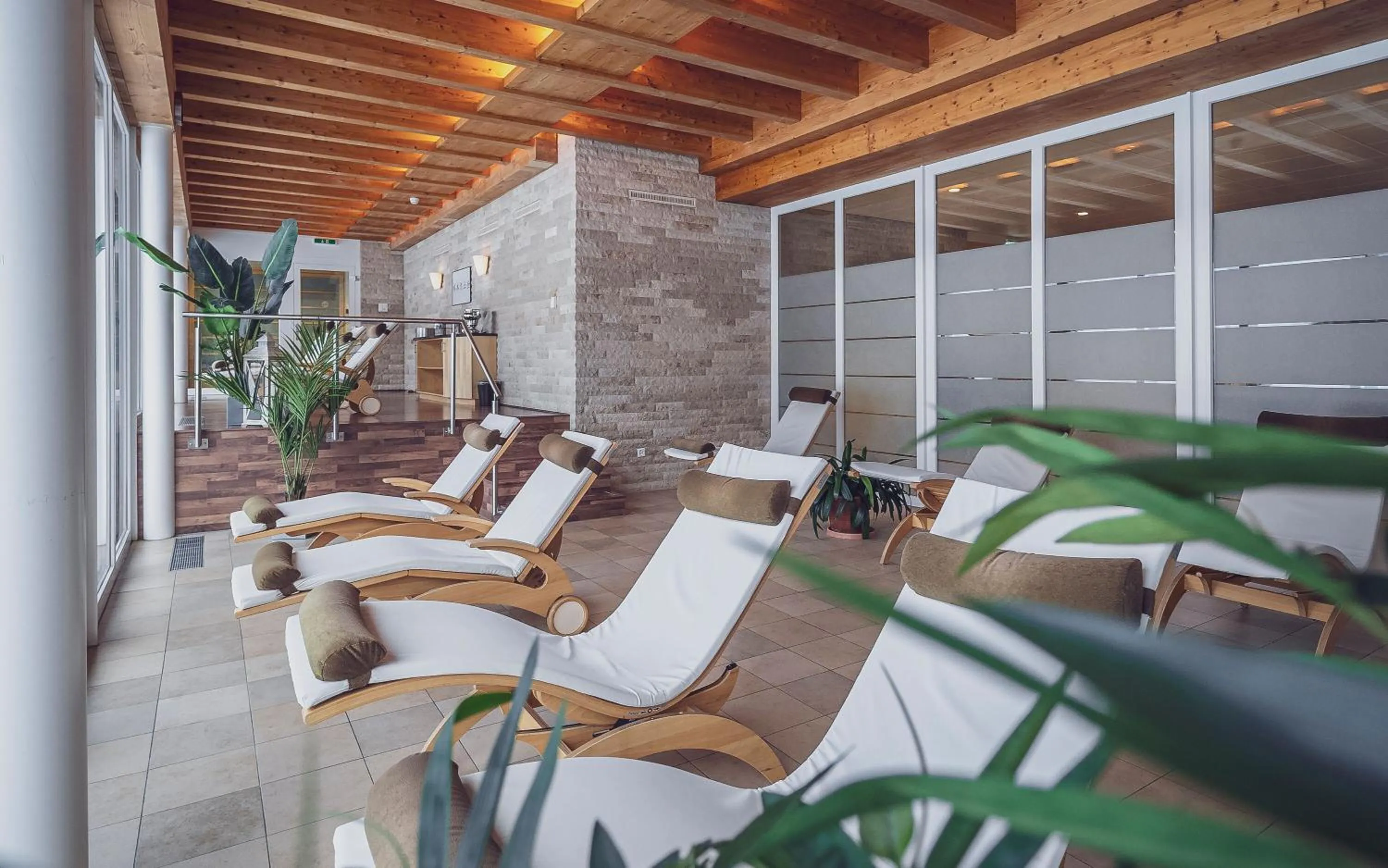 Spa and wellness centre/facilities in Mountain Plaza Hotel