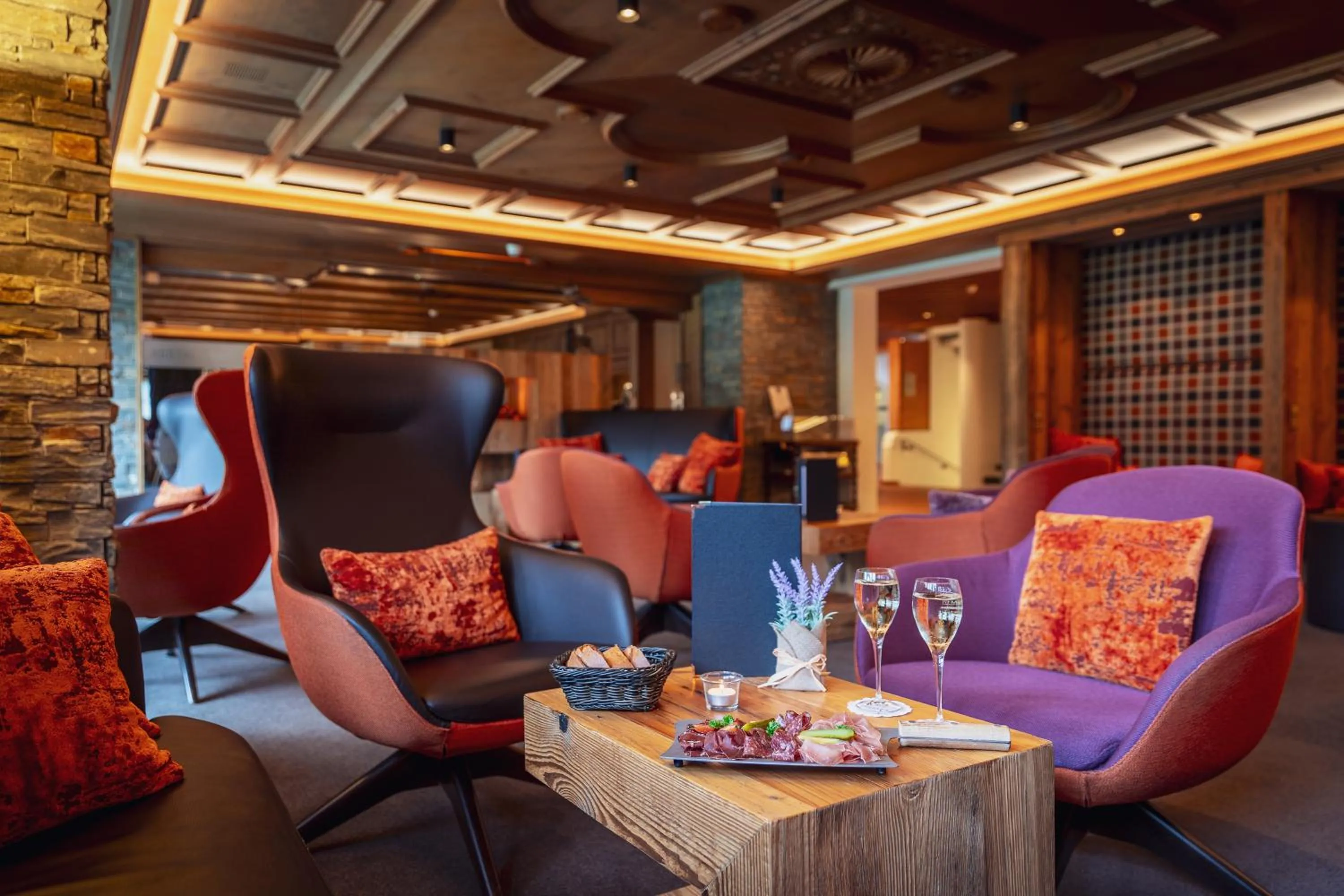 Lobby or reception in Sunstar Hotel Klosters