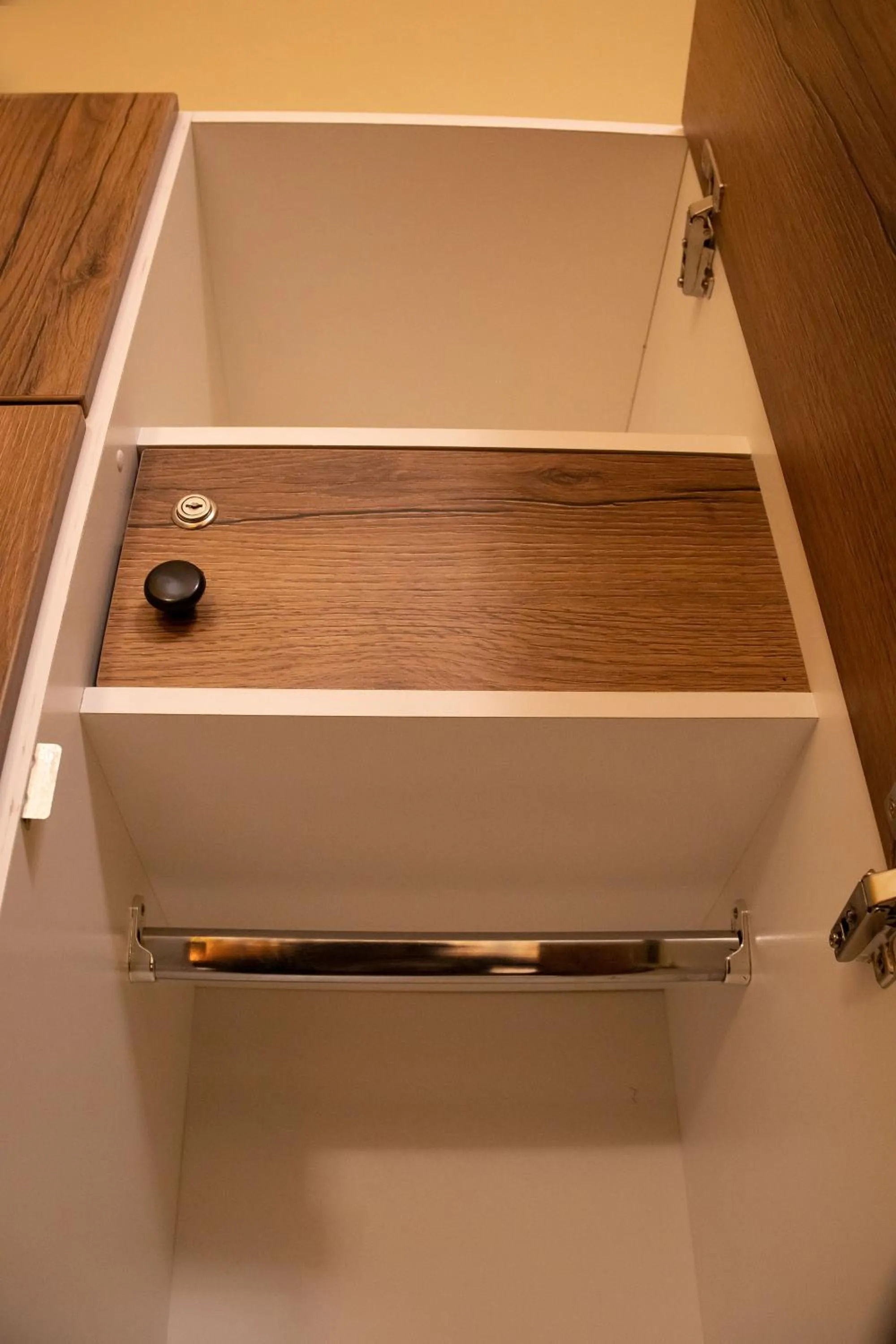 safe in Tambo del Solar