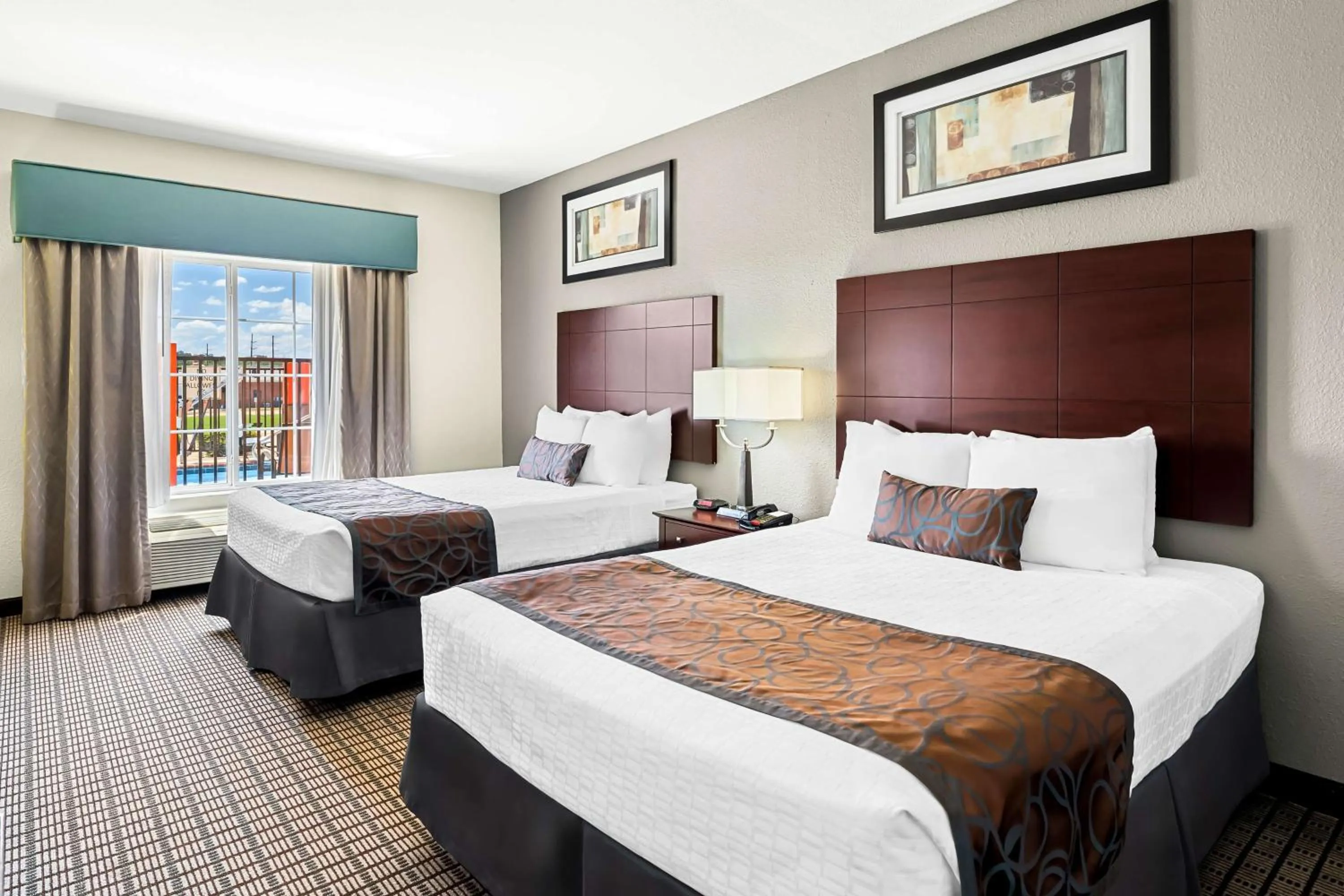 Bedroom, Bed in Best Western Plus - Magee Inn & Suites