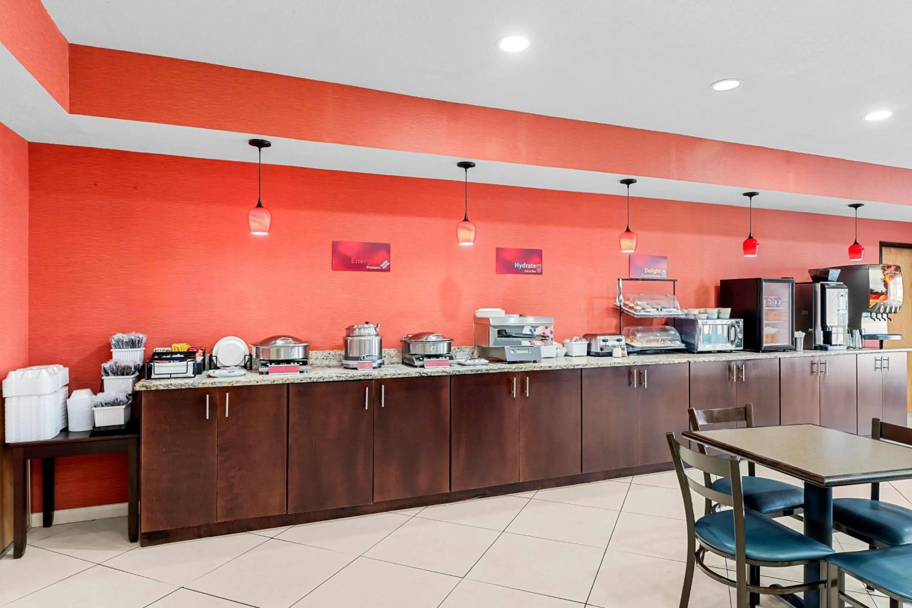 Restaurant/places to eat in Best Western Plus - Magee Inn & Suites