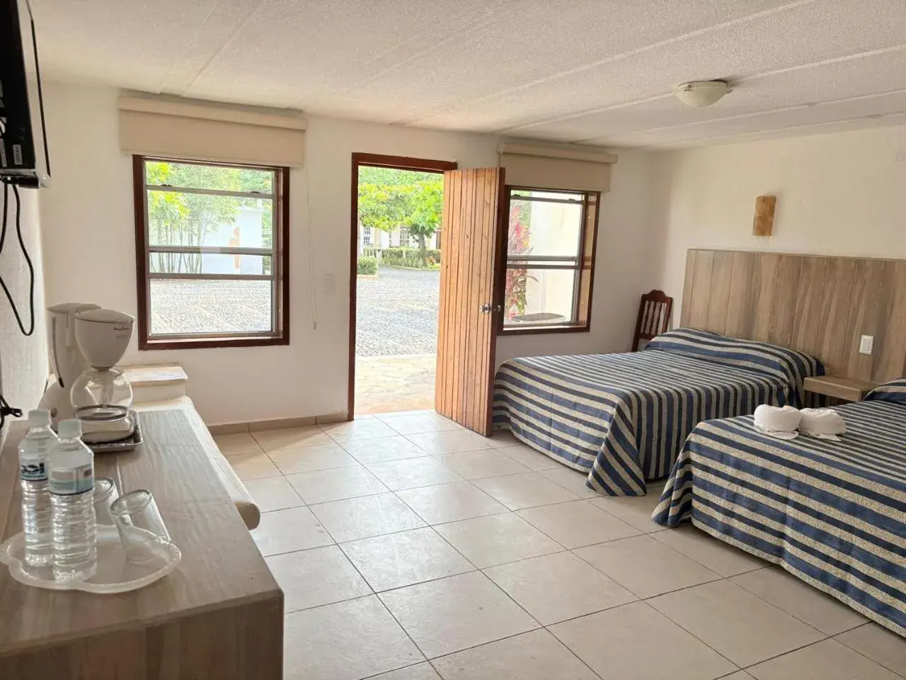 Double Room with Two Double Beds with Garden View in Hotel Torre Molino Double Room with Two Double Beds with Garden View in Hotel Torre Molino