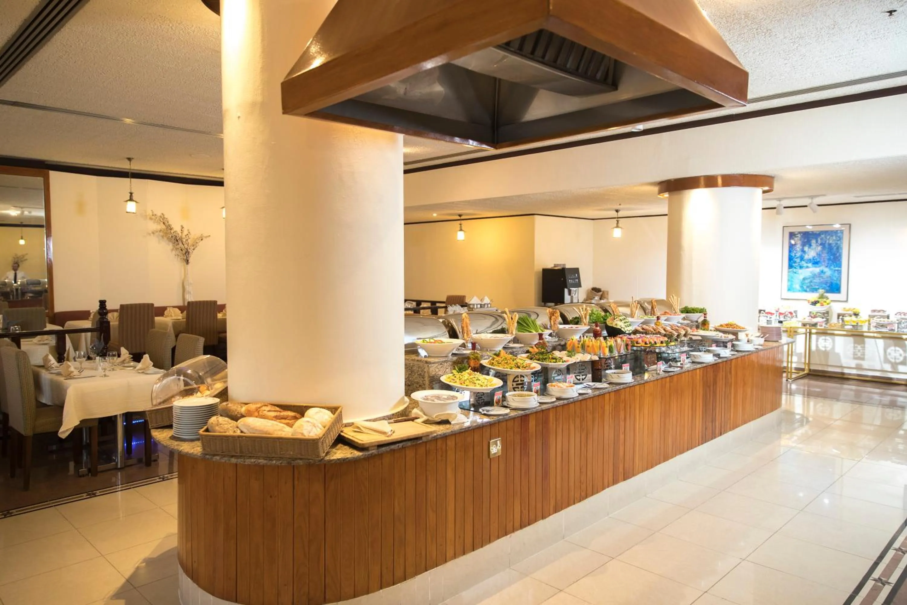 Restaurant/places to eat in Hotel Muscat Holiday