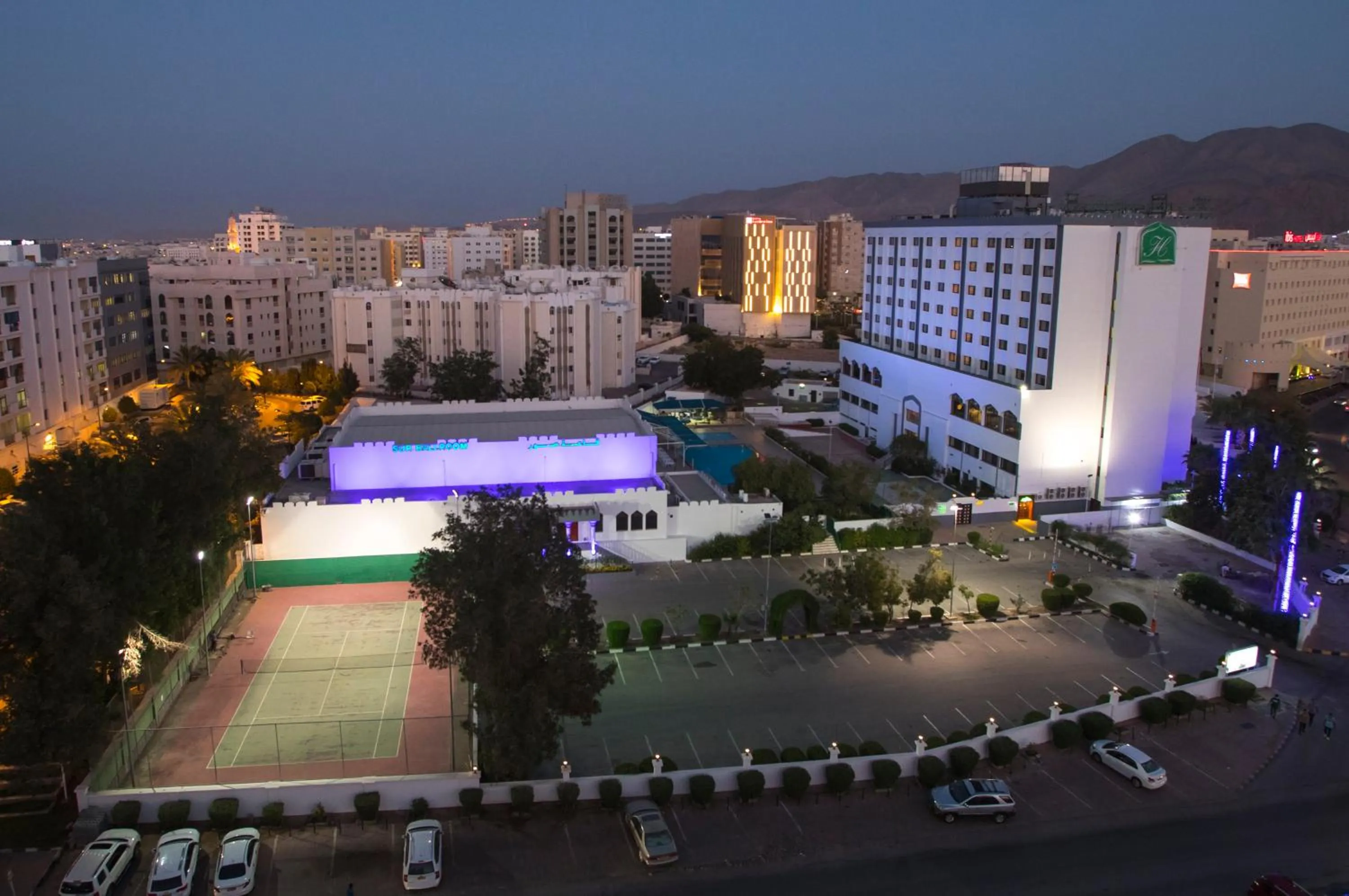 Property building in Hotel Muscat Holiday