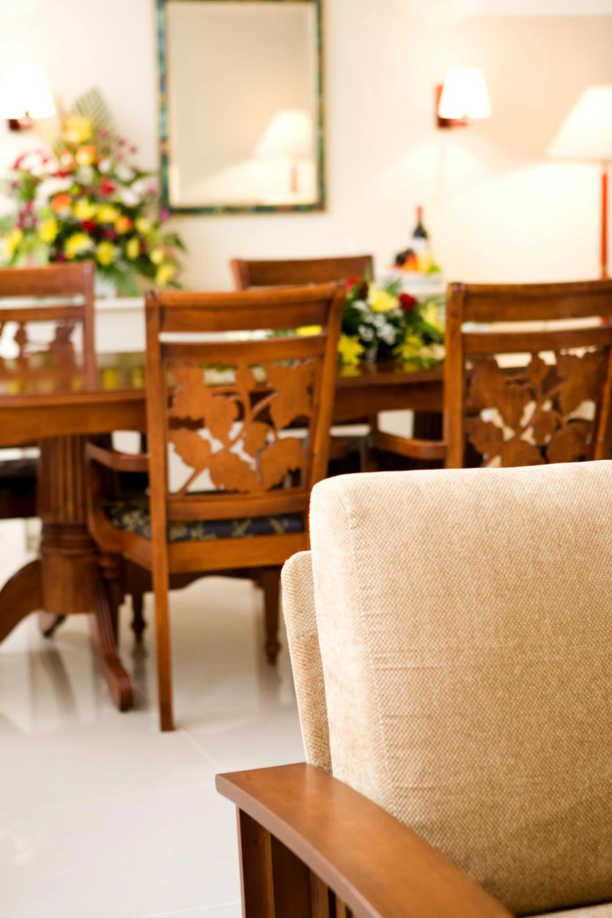 Living room in Hotel Muscat Holiday