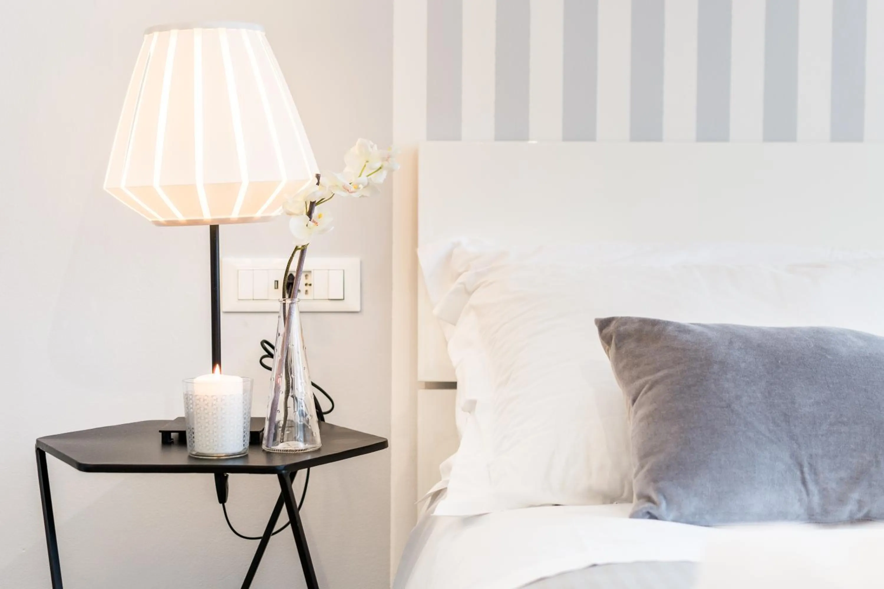 Bed in 4 Star Bologna Train Station - Self Check-In