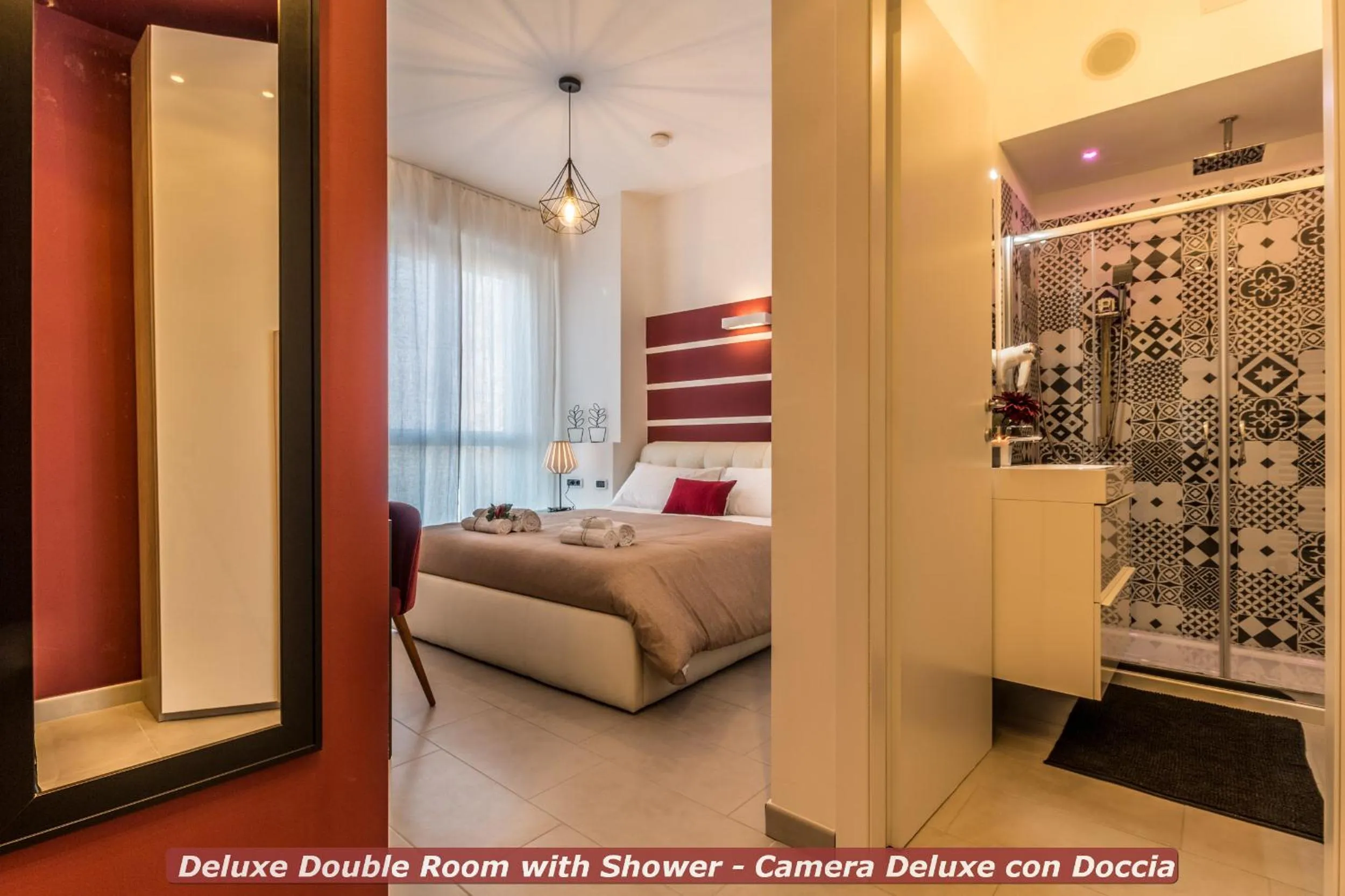 Photo of the whole room, Bed in 4 Star Bologna Train Station - Self Check-In