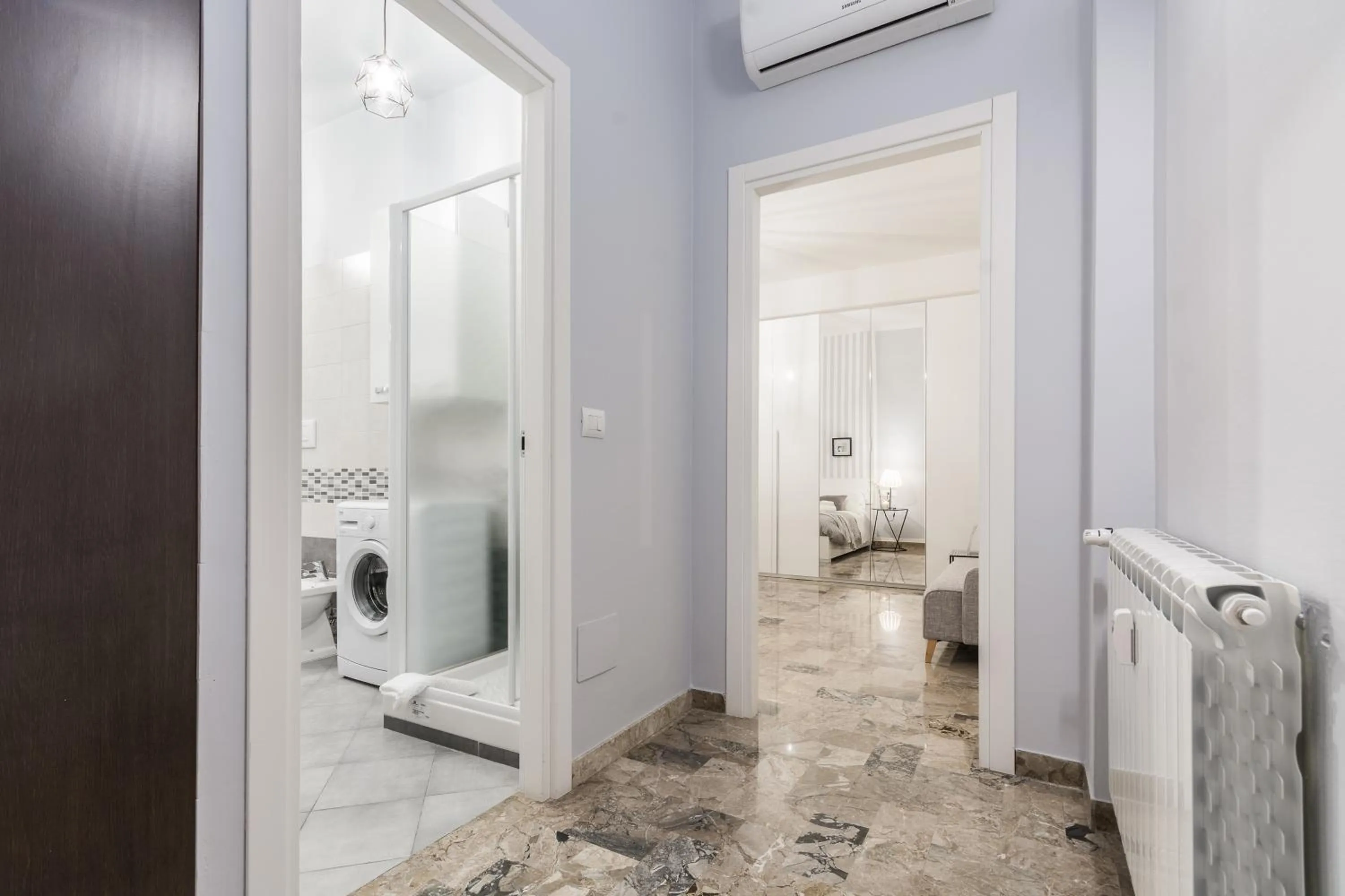 Photo of the whole room in 4 Star Bologna Train Station - Self Check-In