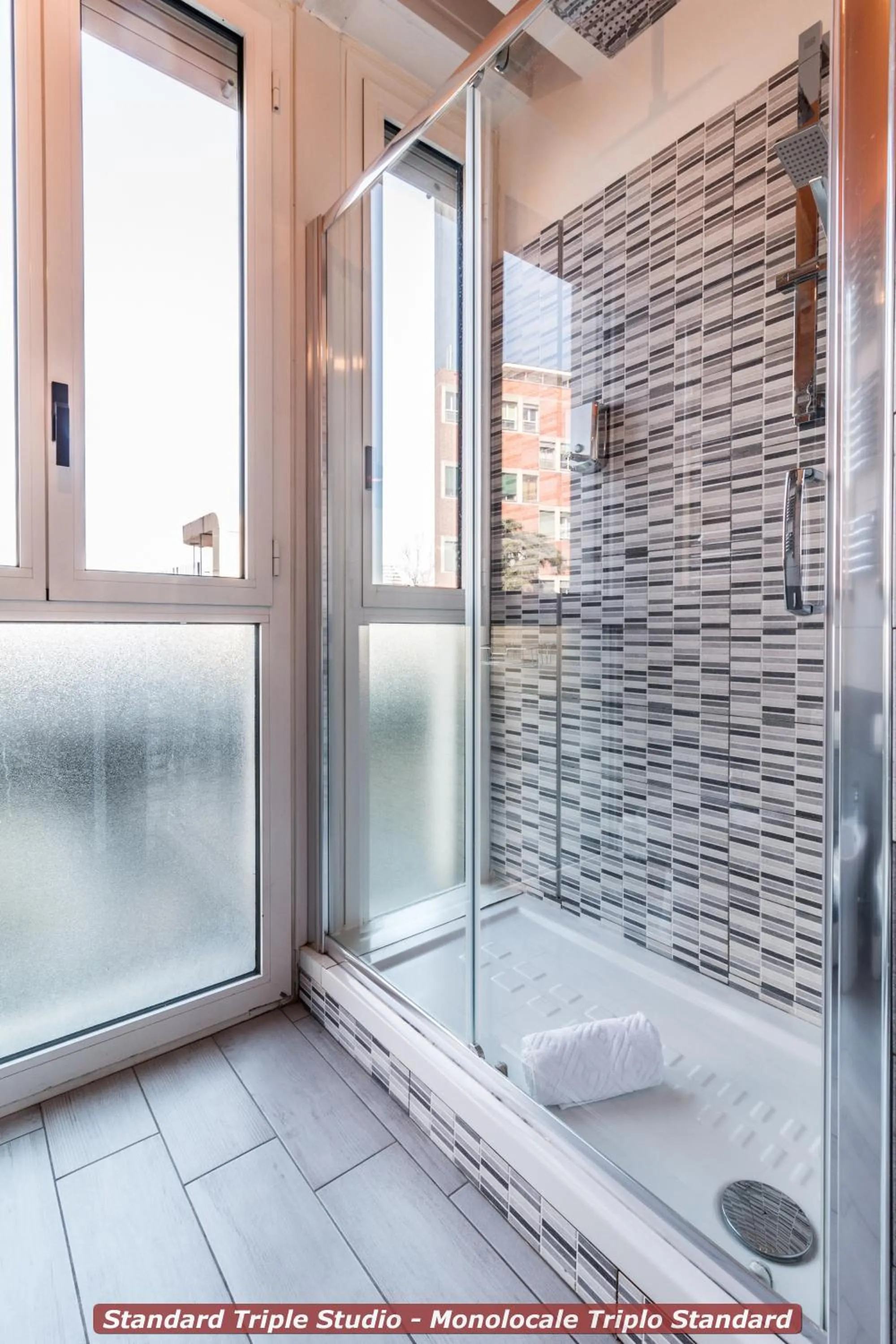 Bathroom in 4 Star Bologna Train Station - Self Check-In