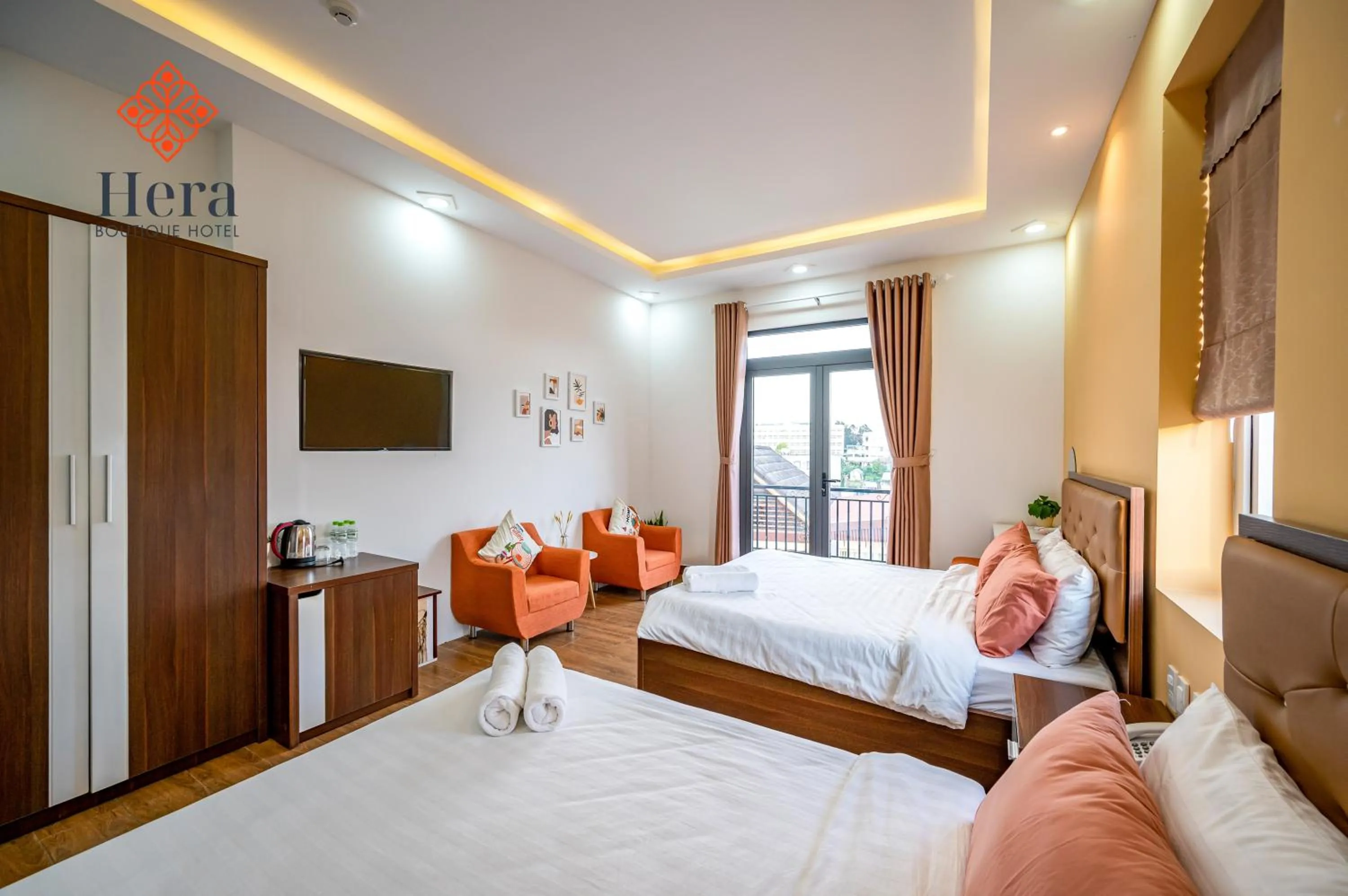 TV and multimedia, Bed in Hera Boutique Hotel