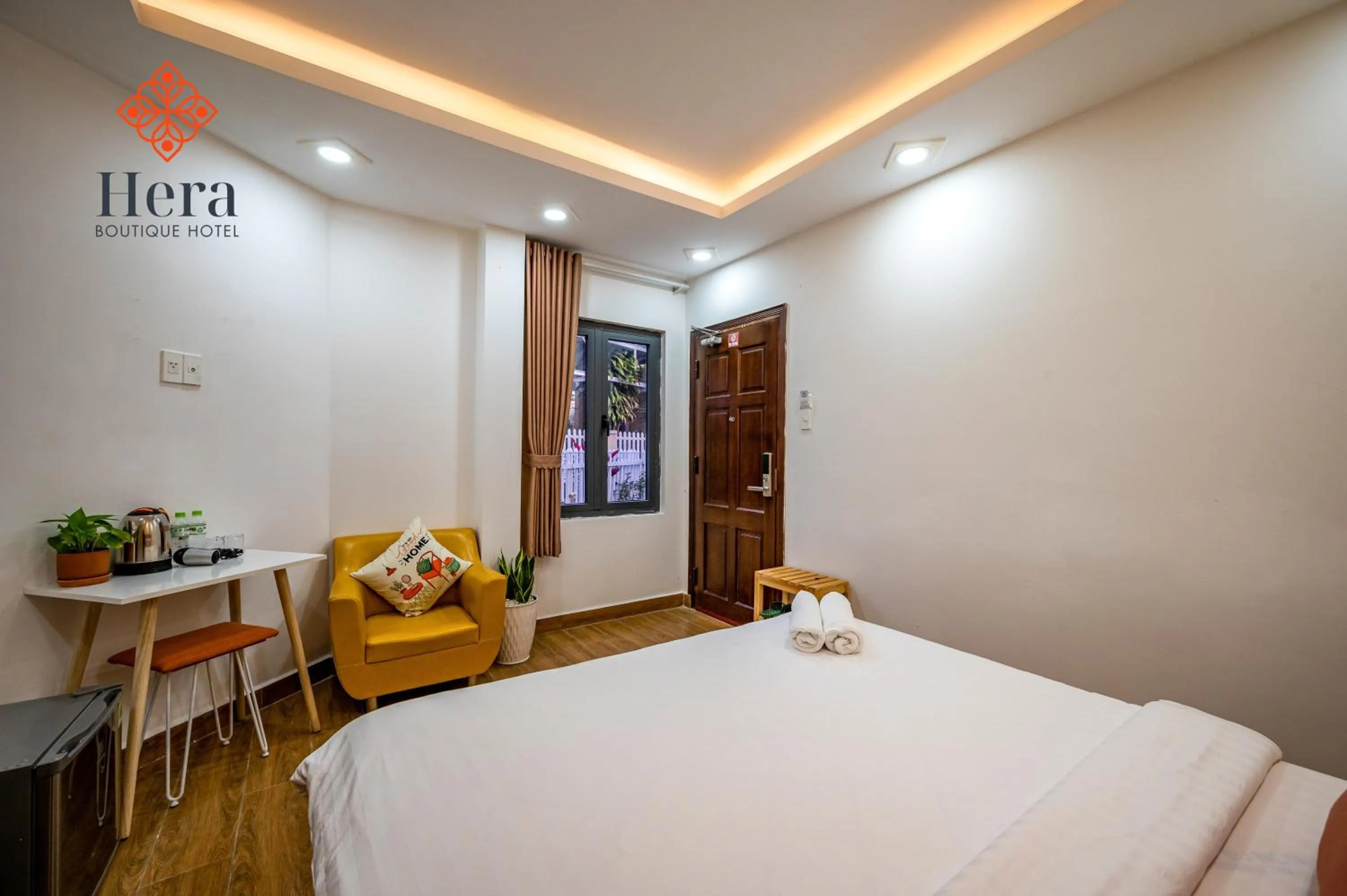 Photo of the whole room, Bed in Hera Boutique Hotel