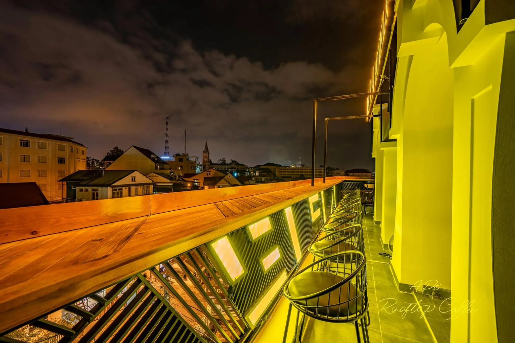 Restaurant/places to eat in Hera Boutique Hotel