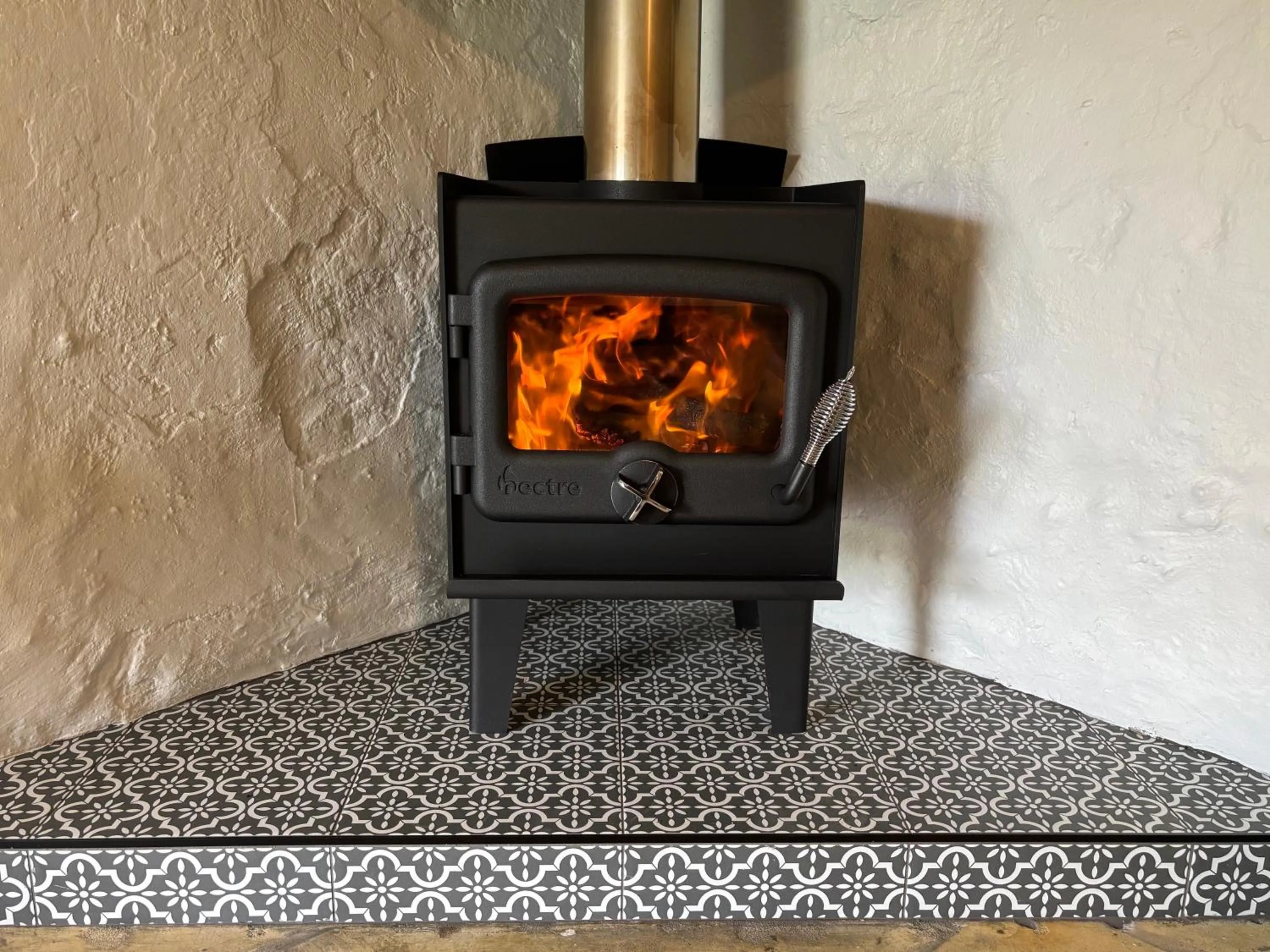 TV and multimedia in Goat Square House - Historic Row Cottages