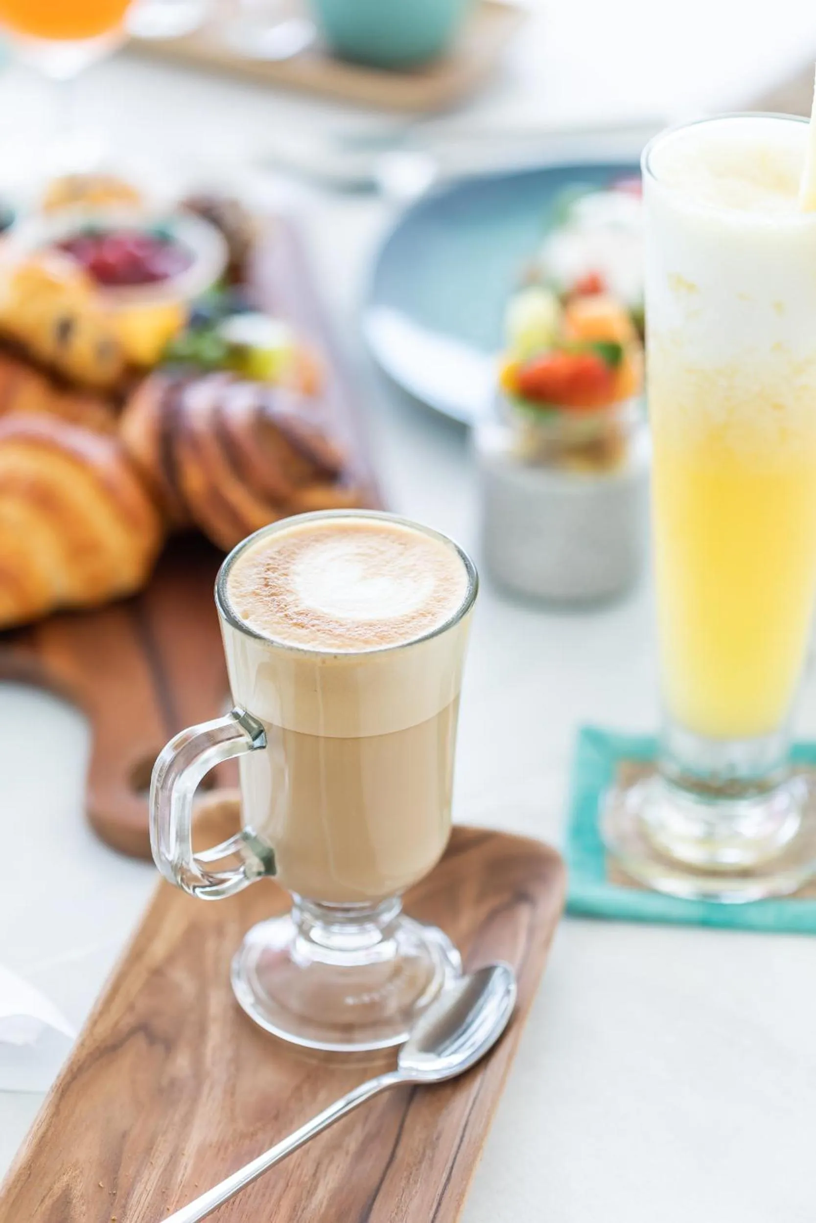 Restaurant/places to eat in Tembo Beach Club & Resort