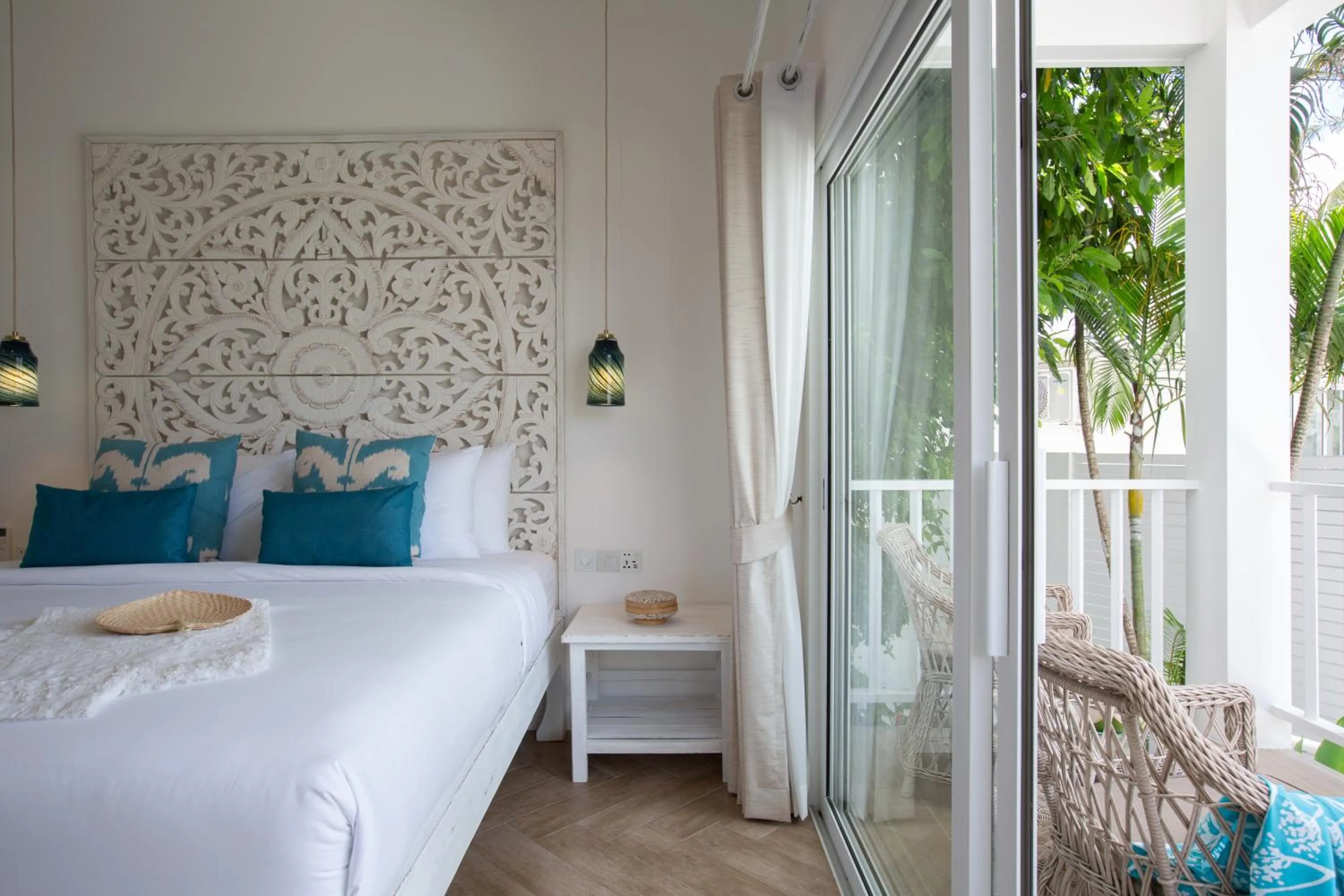 Balcony/Terrace, Bed in Tembo Beach Club & Resort