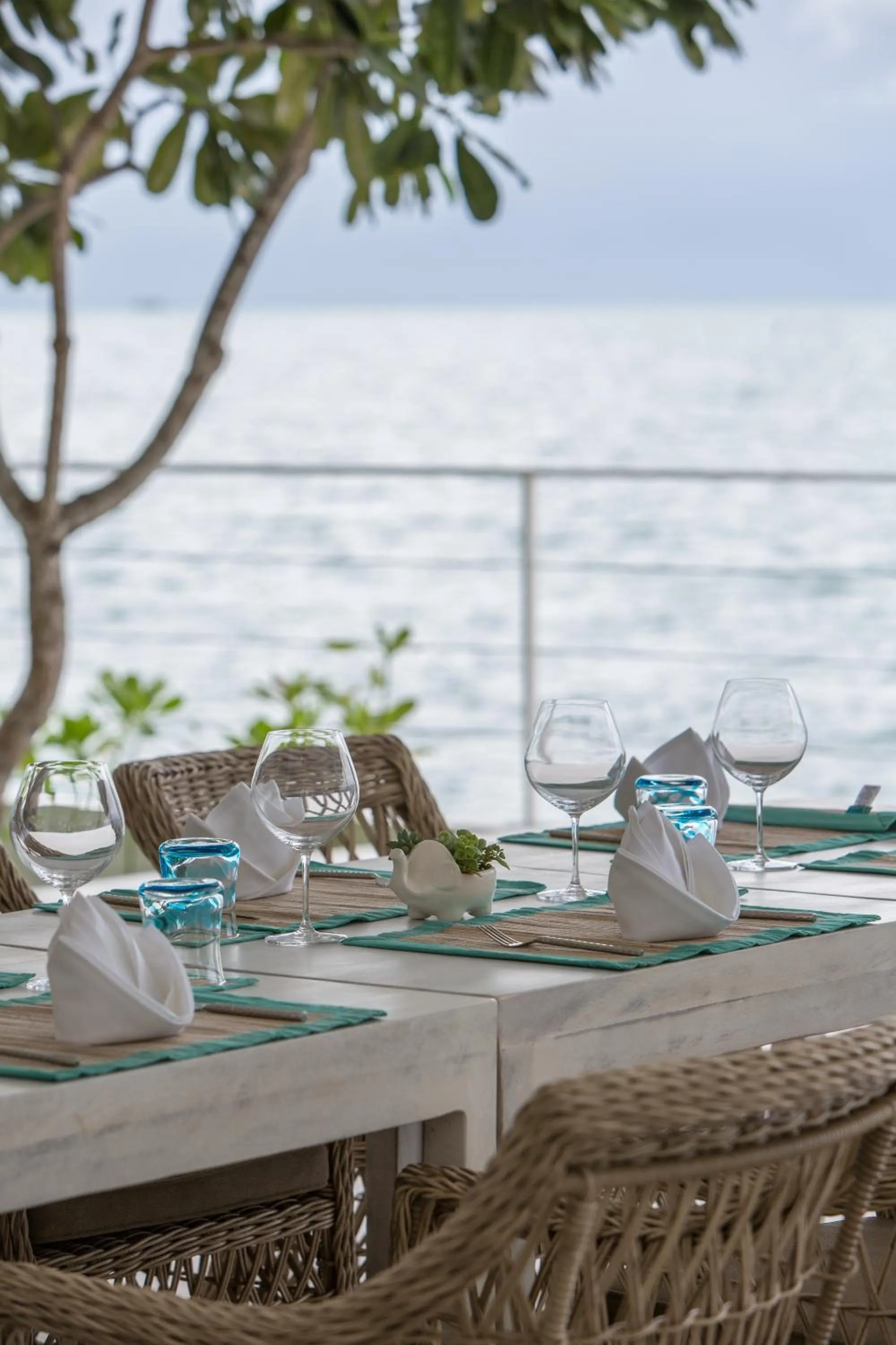Restaurant/places to eat in Tembo Beach Club & Resort