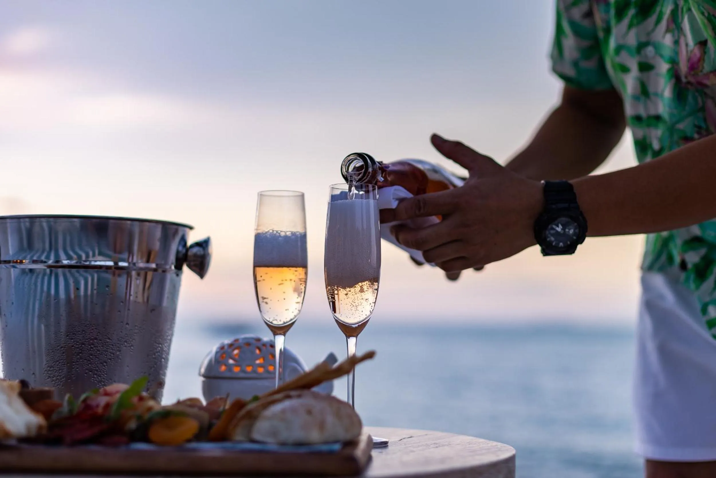 Restaurant/places to eat in Tembo Beach Club & Resort