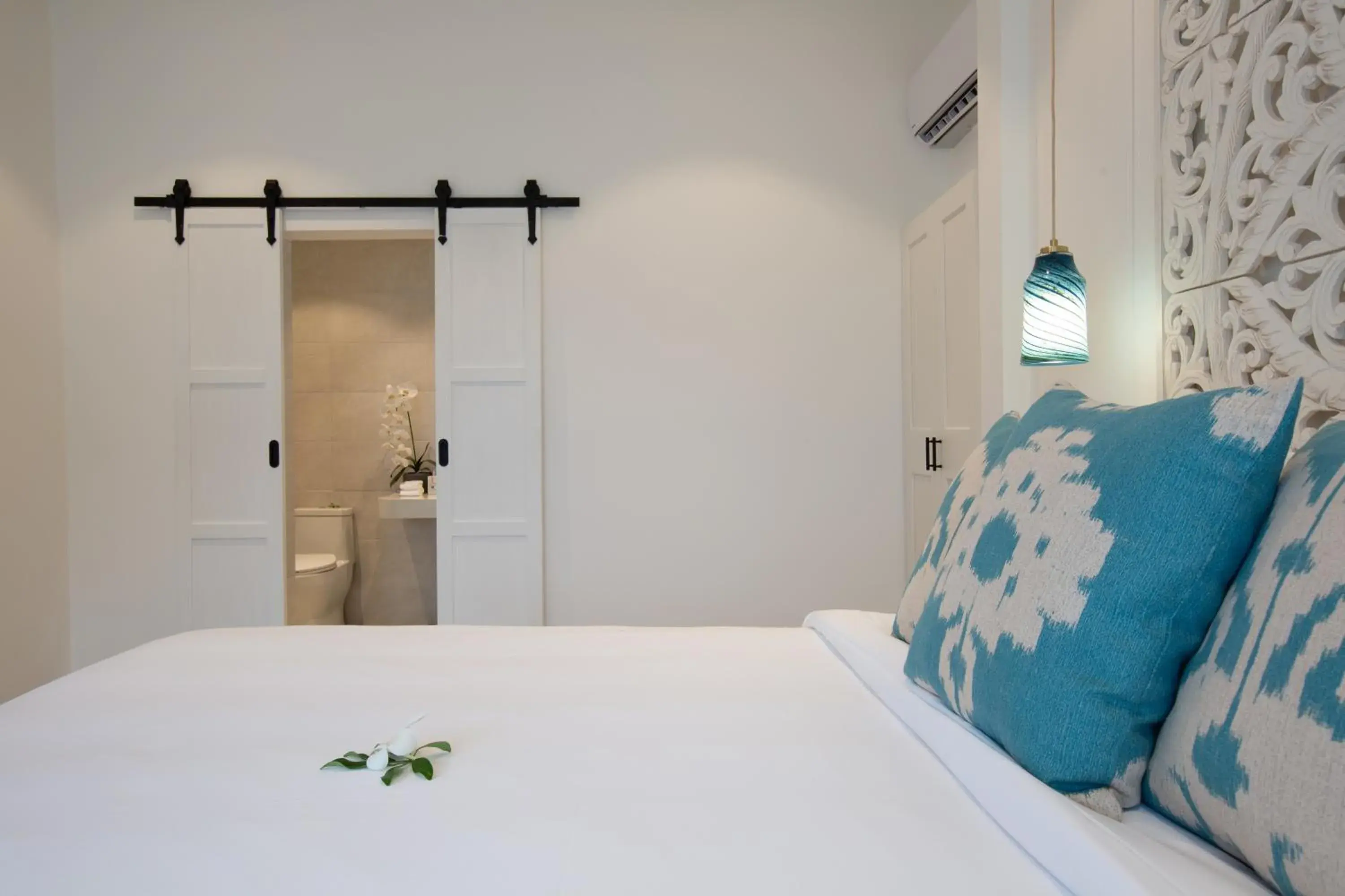 Deluxe Double or Twin Room with Garden View in Tembo Beach Club & Resort Deluxe Double or Twin Room with Garden View in Tembo Beach Club & Resort