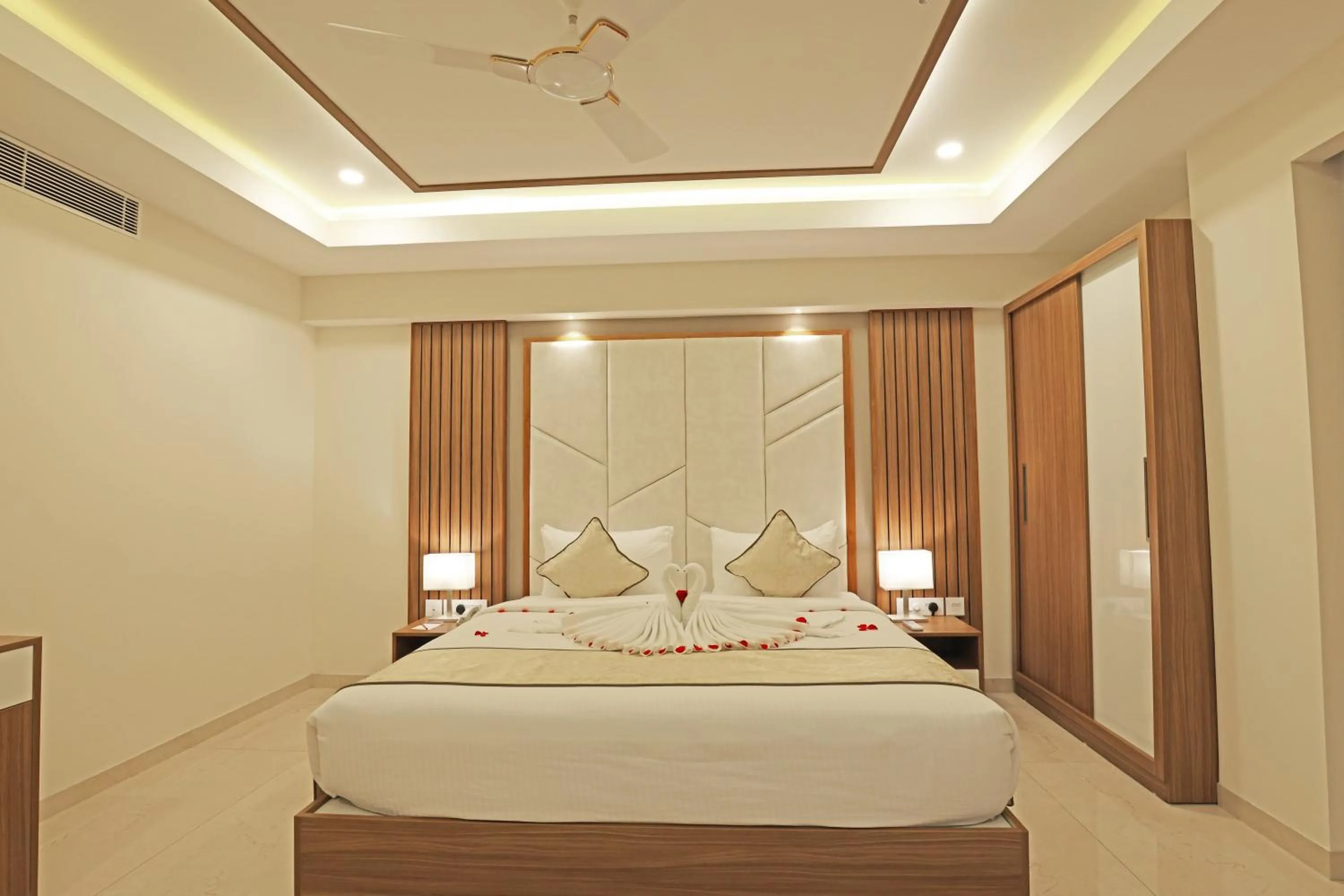 Bed in Krishnavalsam Regency