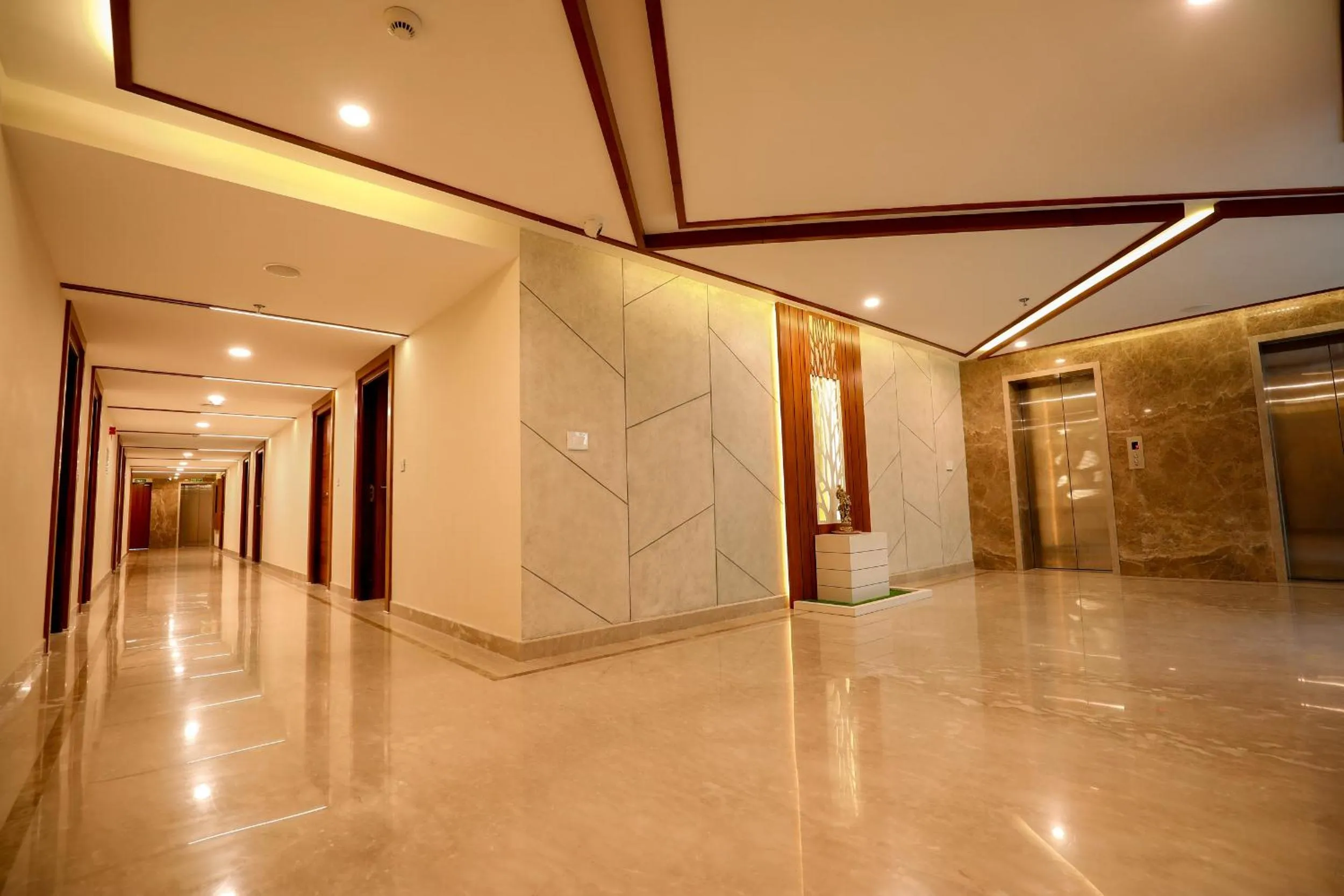 Lobby or reception in Krishnavalsam Regency