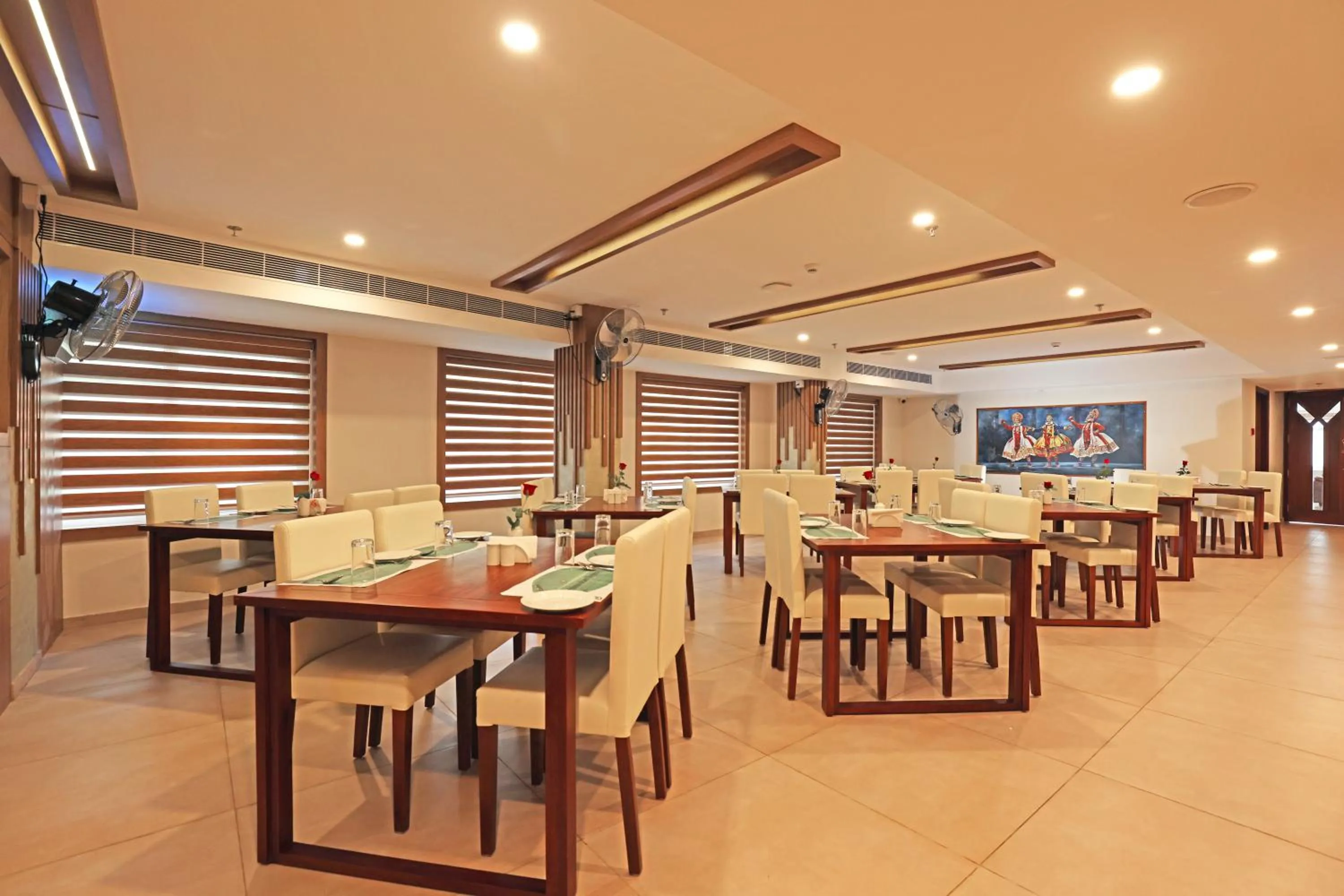 Restaurant/places to eat in Krishnavalsam Regency