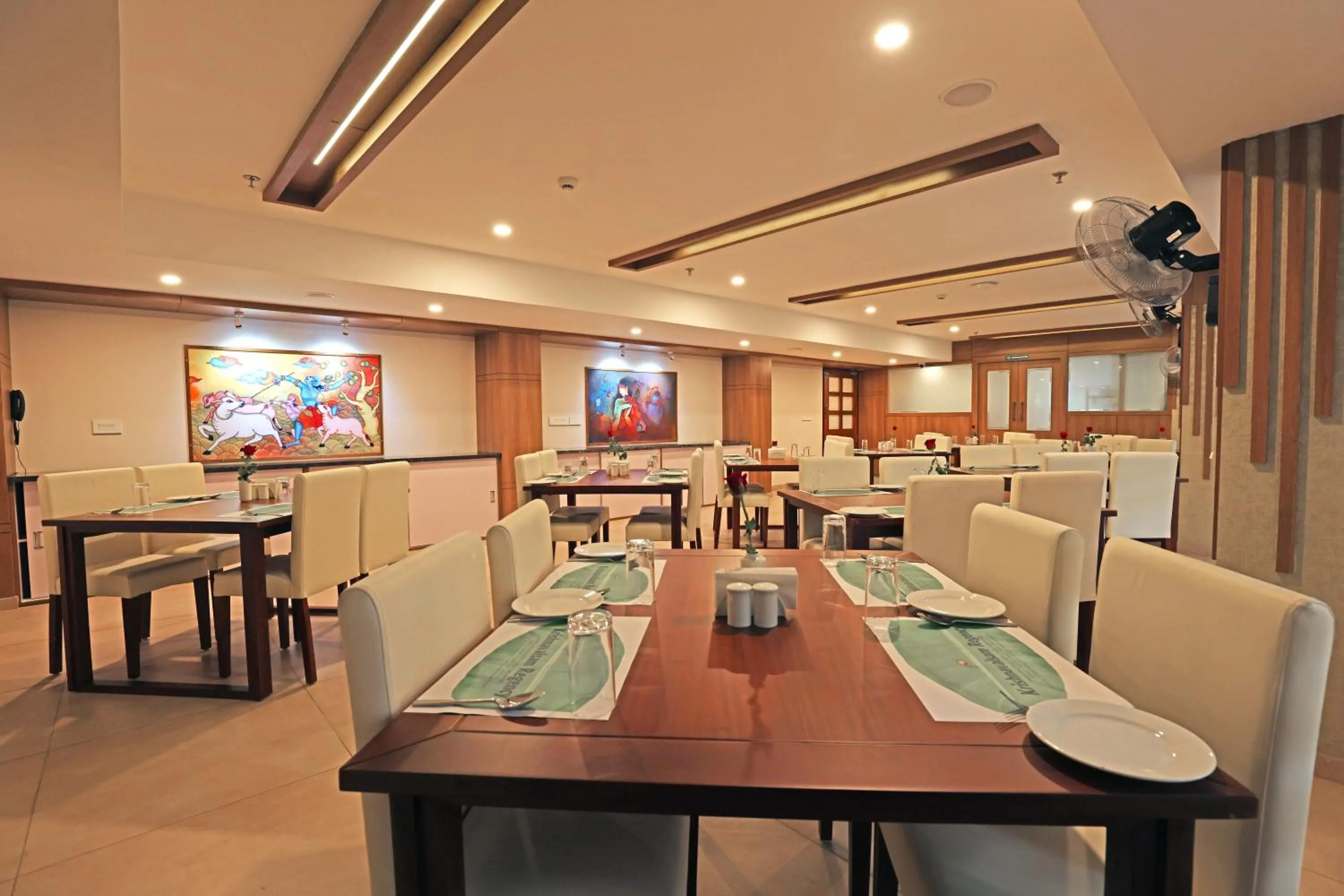 Restaurant/places to eat in Krishnavalsam Regency