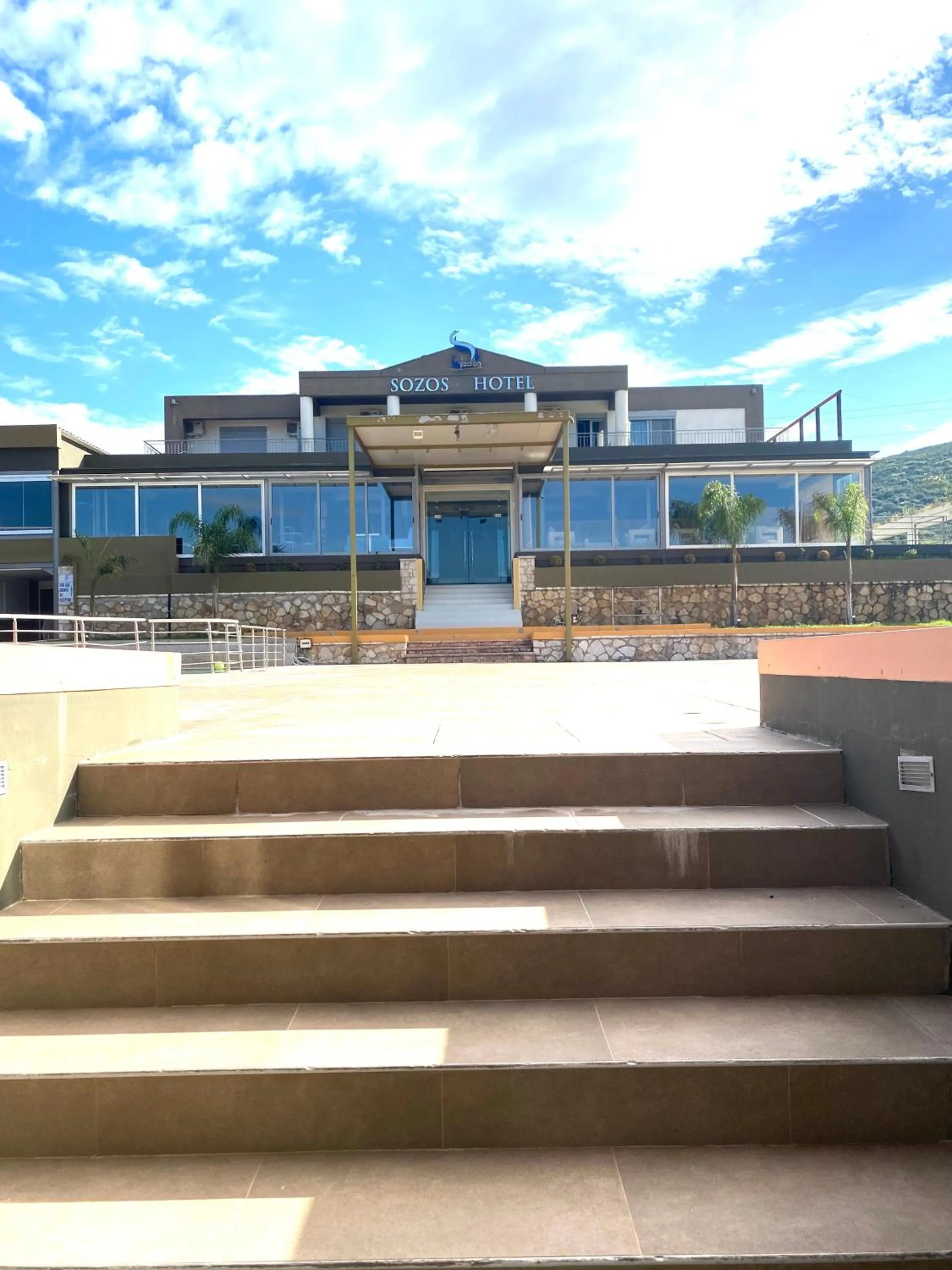 Property building in sozos inn hotel vonitsa