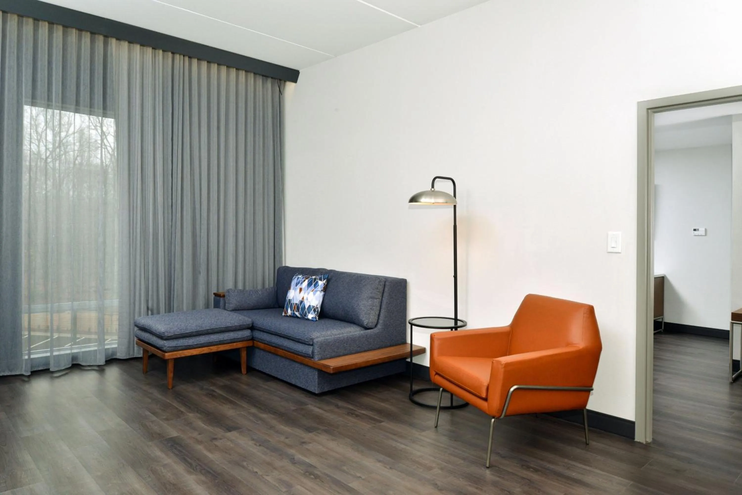 Photo of the whole room in Courtyard by Marriott Raleigh Cary Crossroads