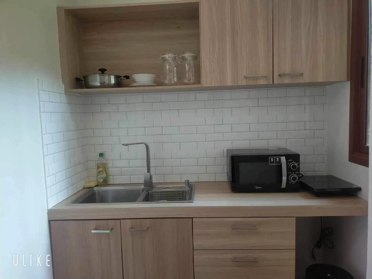 Kitchen or kitchenette in Phurin Thara Resort