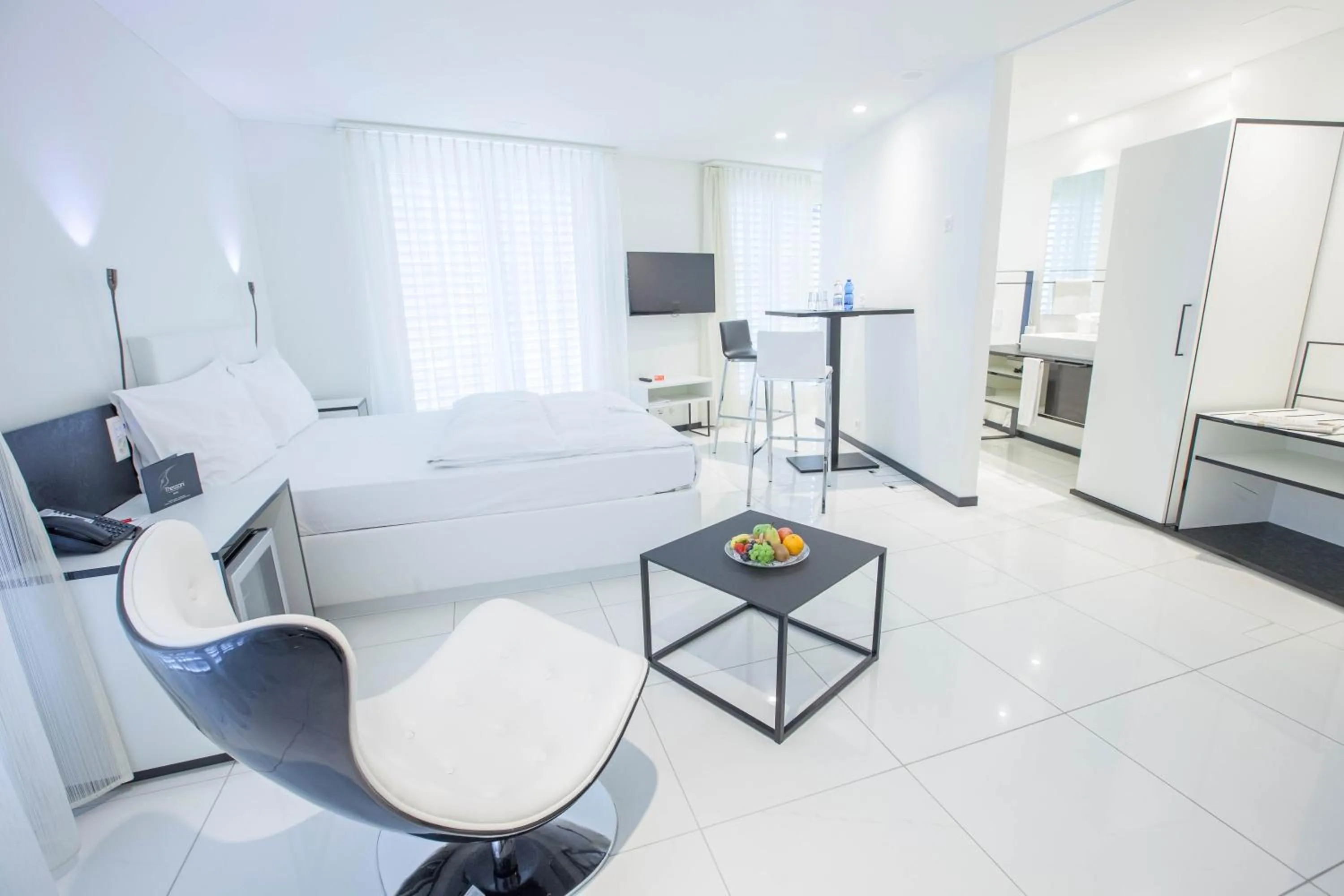 Photo of the whole room in Boutiquehotel Thessoni Classic & Self service Residence Home Zürich