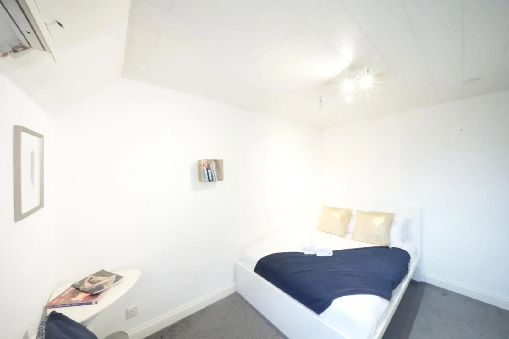 Bed in Airport Comfy Stay